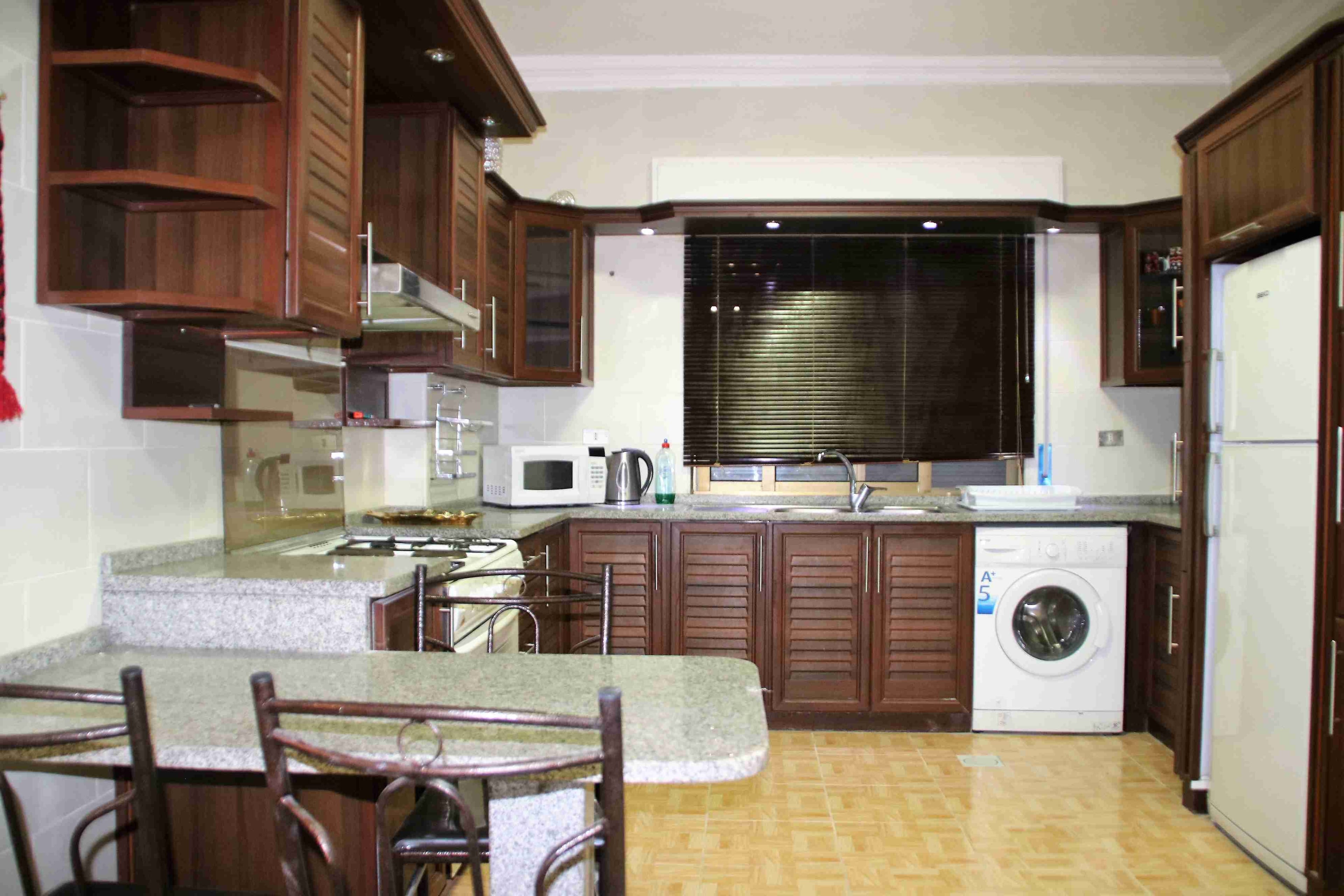 شقة مفروشة فرش فاخر - 3 نوم - خلدة stylish 3 bedrooms apartment in Khalda
لا تنسَ أنك شاهدت هذا الإعلان في عنكبوت...
