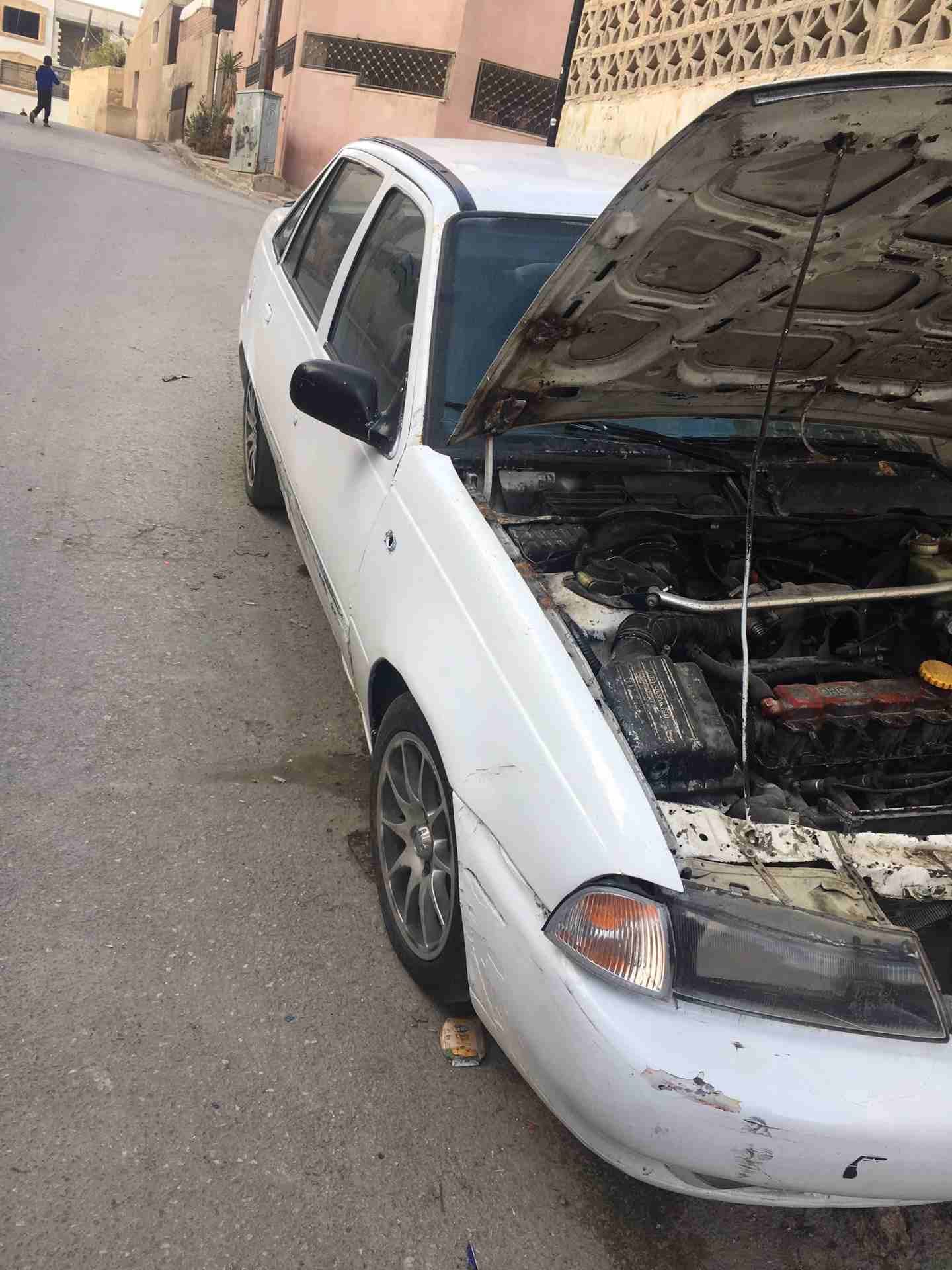 دايو سيلو موديل 95
لا تنسَ أنك شاهدت هذا الإعلان في عنكبوت
مرخصه لغايه 2/1 جير عادي
مغيرلها اربع...