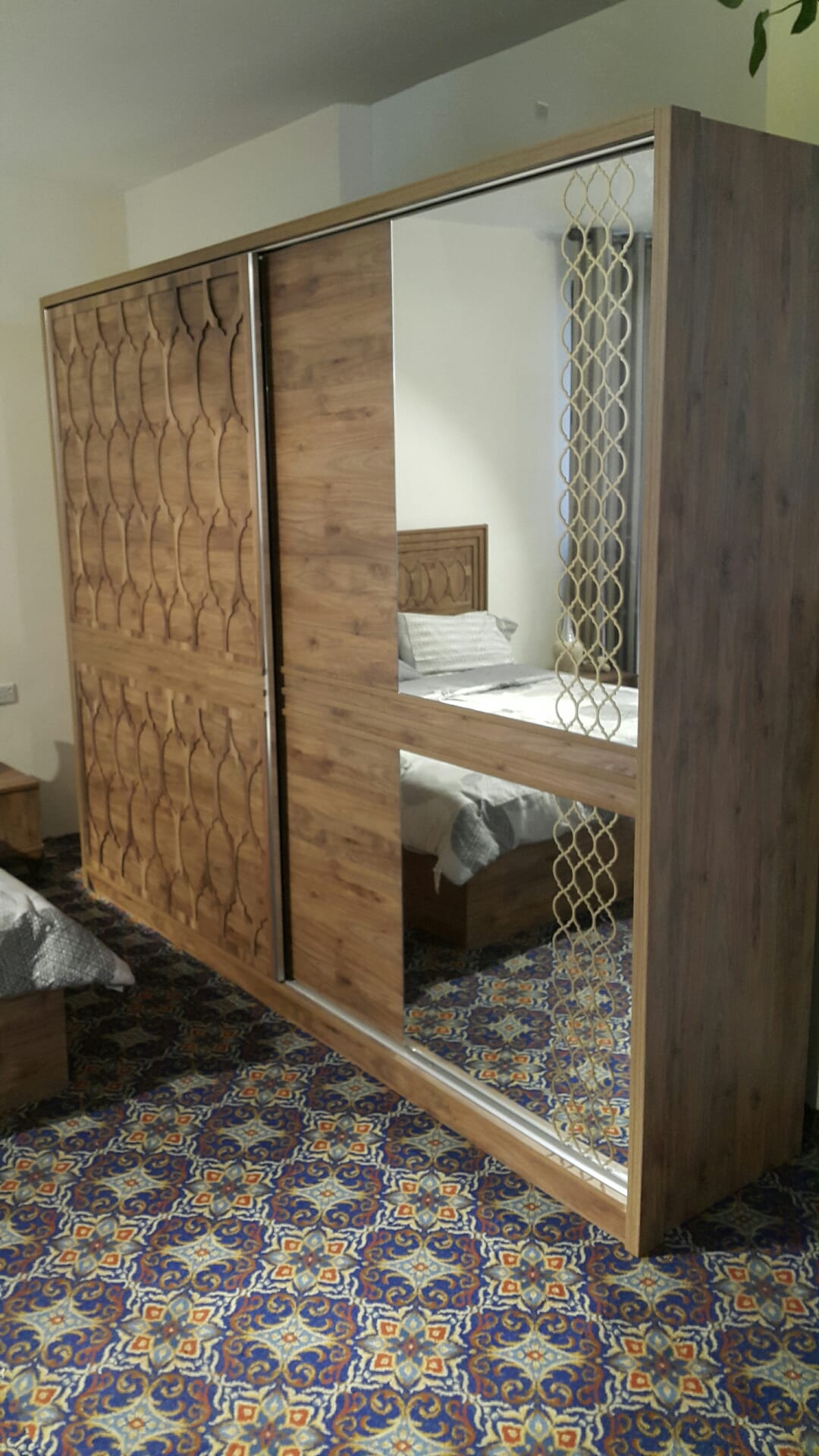 طيبة للمفروشات غرف نوم طقم كنب أحدث الموديلات
لا تنسَ أنك شاهدت هذا الإعلان في عنكبوت
بسم الل...