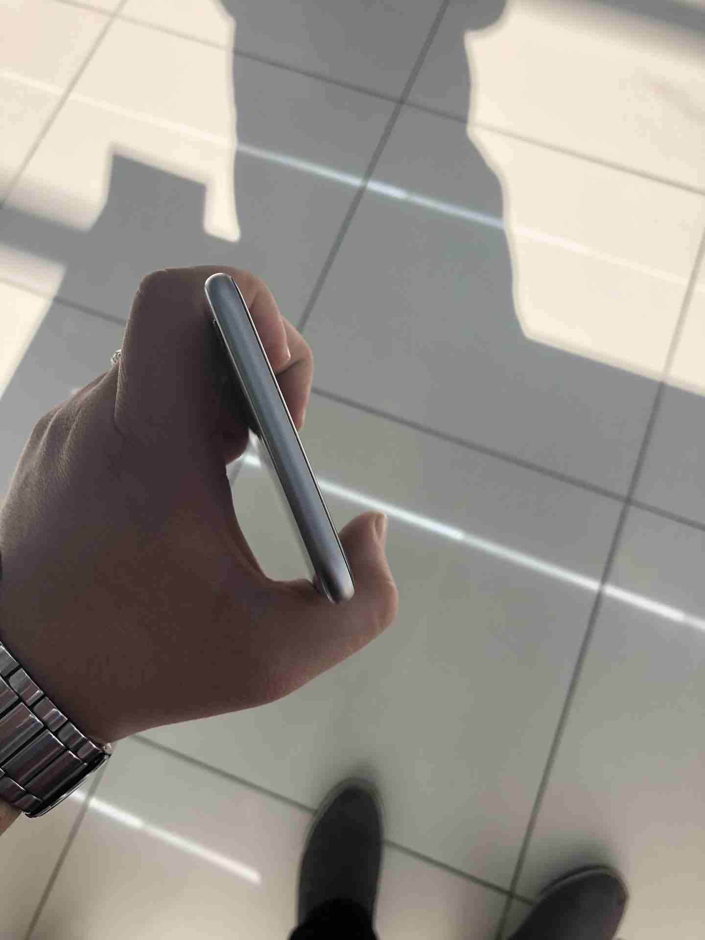 iPhone 6S Plus Space Gray Like New
لا تنسَ أنك شاهدت هذا الإعلان في عنكبوت
لون اسود 16 جيجا بحال...