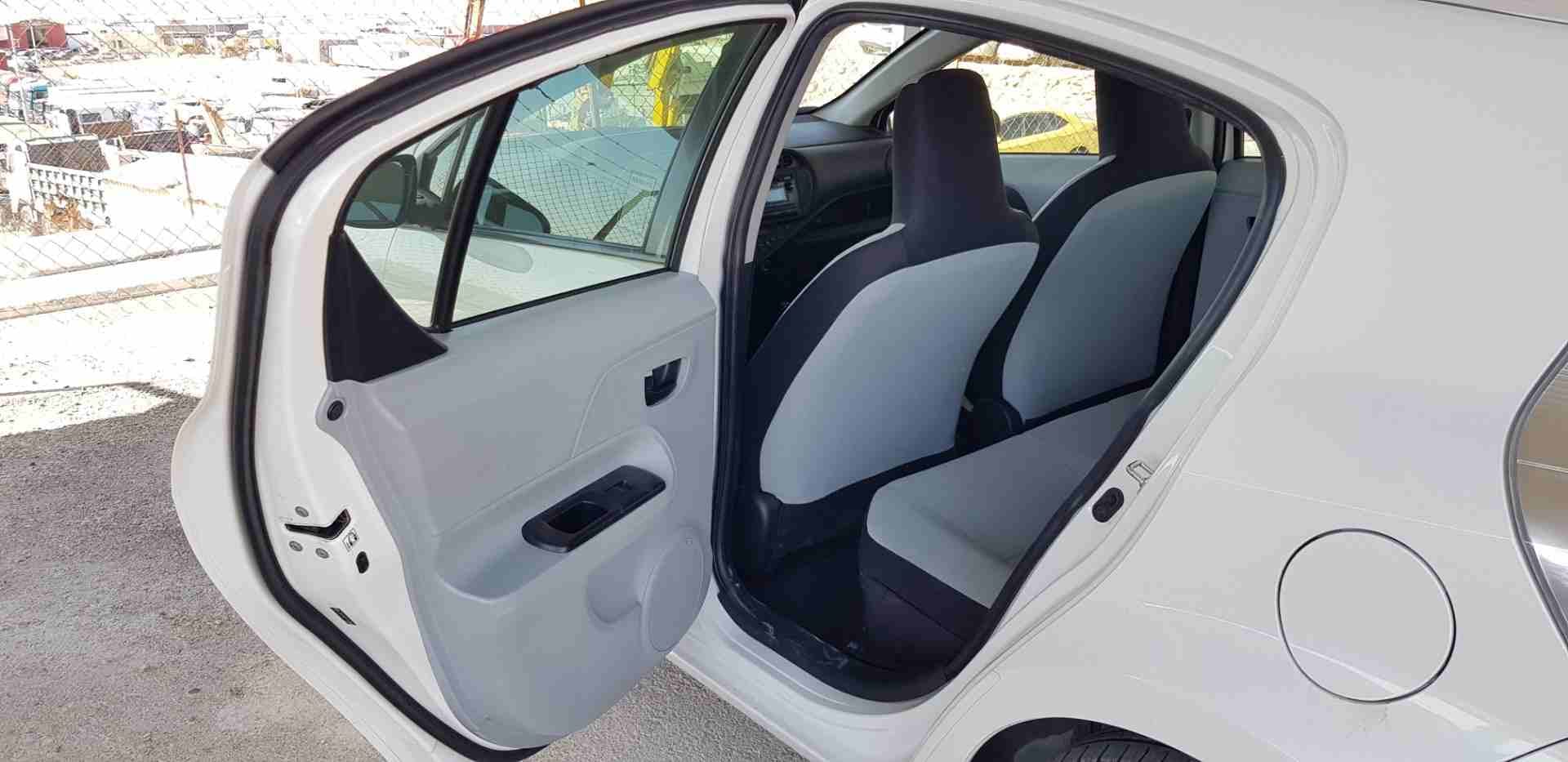 بريوس سي 2014
لا تنسَ أنك شاهدت هذا الإعلان في عنكبوت
Prius c 2014
الفحص 2 جيد خلفي اضافات بيس...