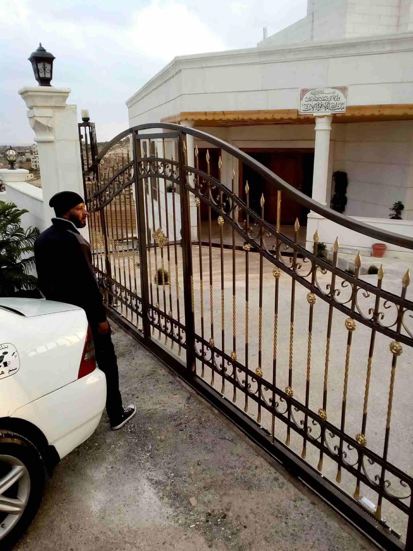 حداده عامه كرميد براغولا
لا تنسَ أنك شاهدت هذا الإعلان في عنكبوت
دربزينات حمايات ابواب براغولا...