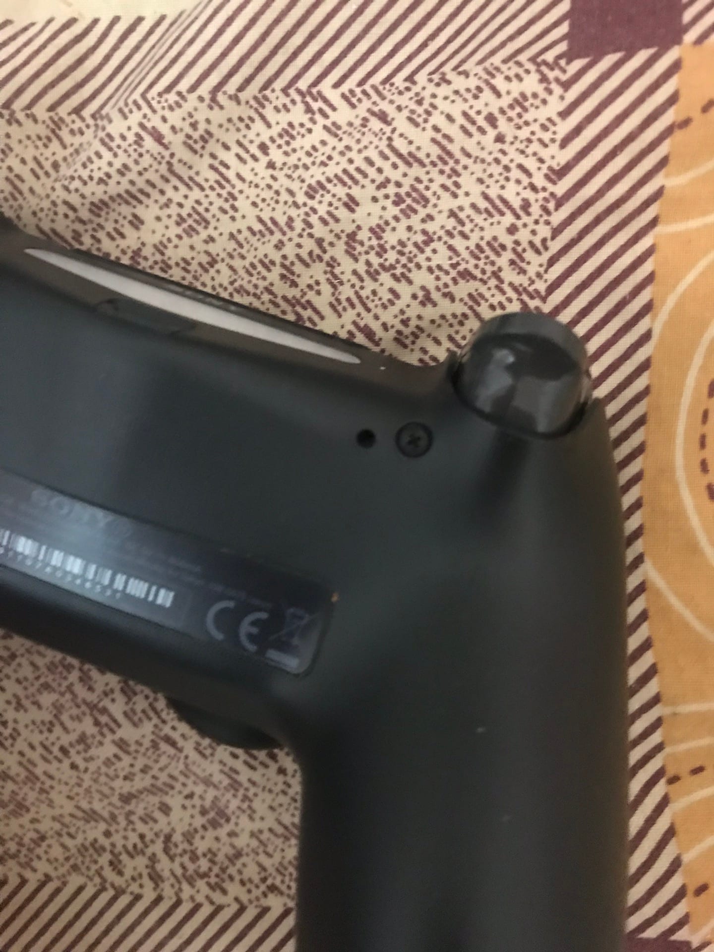 gta v يد بليستيشن 4 عدد 2
لا تنسَ أنك شاهدت هذا الإعلان في عنكبوت
اليد 22
Gta 17...