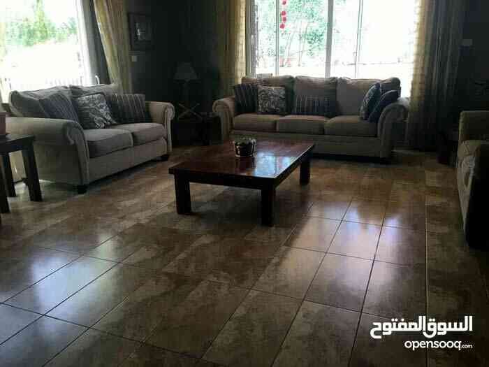 الجبيهه فيلا مستقله فخمه جدا جدا موقع مميز ارض 1050م بناء 650م
لا تنسَ أنك شاهدت هذا الإعلان في عنكبوت...