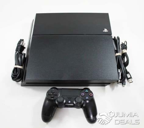 PS4 نظيفة جدا معها جميع اغراضها (استعمال خفيييييف)
لا تنسَ أنك شاهدت هذا الإعلان في عنكبوت
ps...