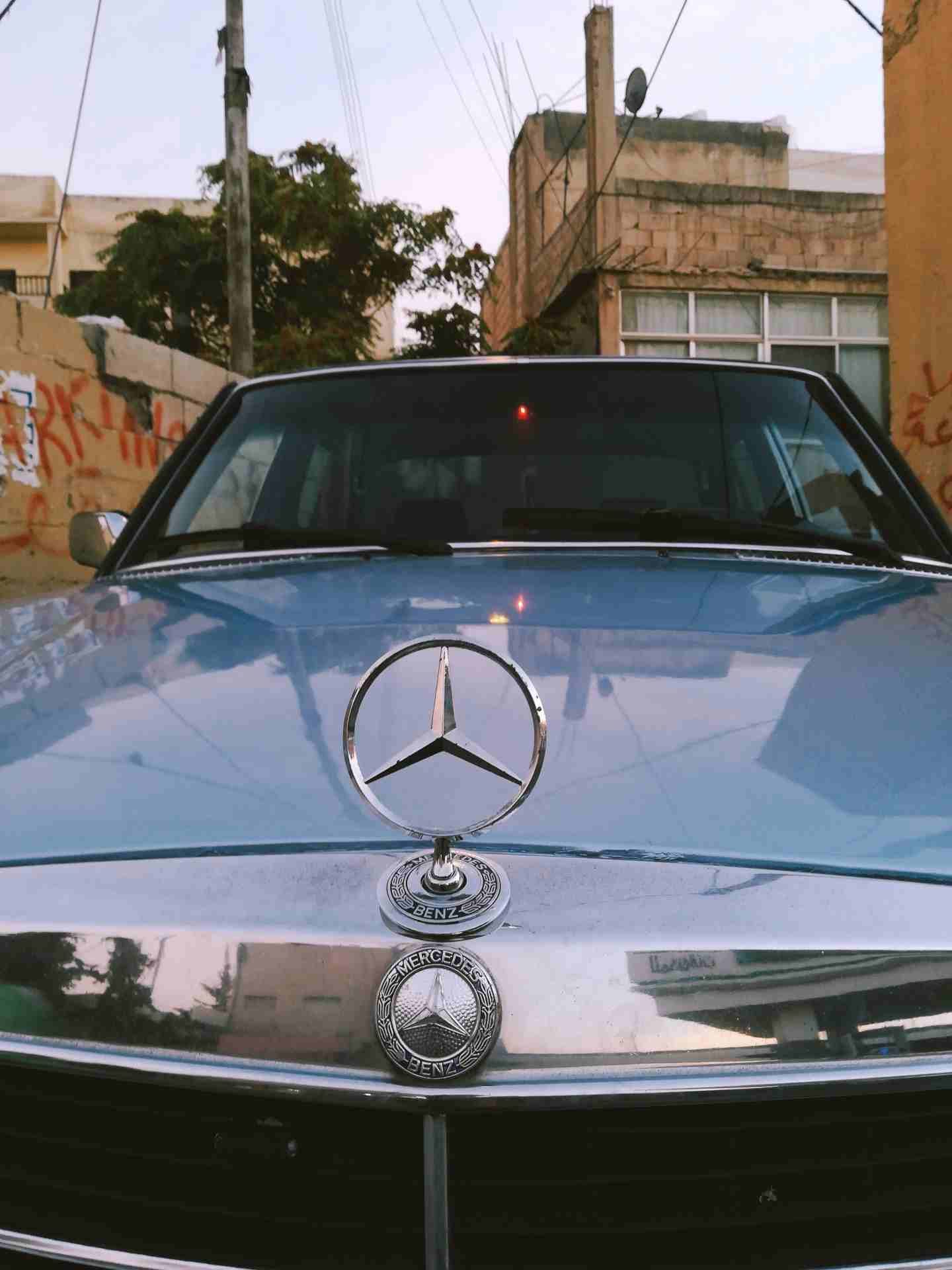 مرسيدس 200لف 1977
لا تنسَ أنك شاهدت هذا الإعلان في عنكبوت
للبيع أقساط دفعه 1500 وشهري 150 للاستفس...