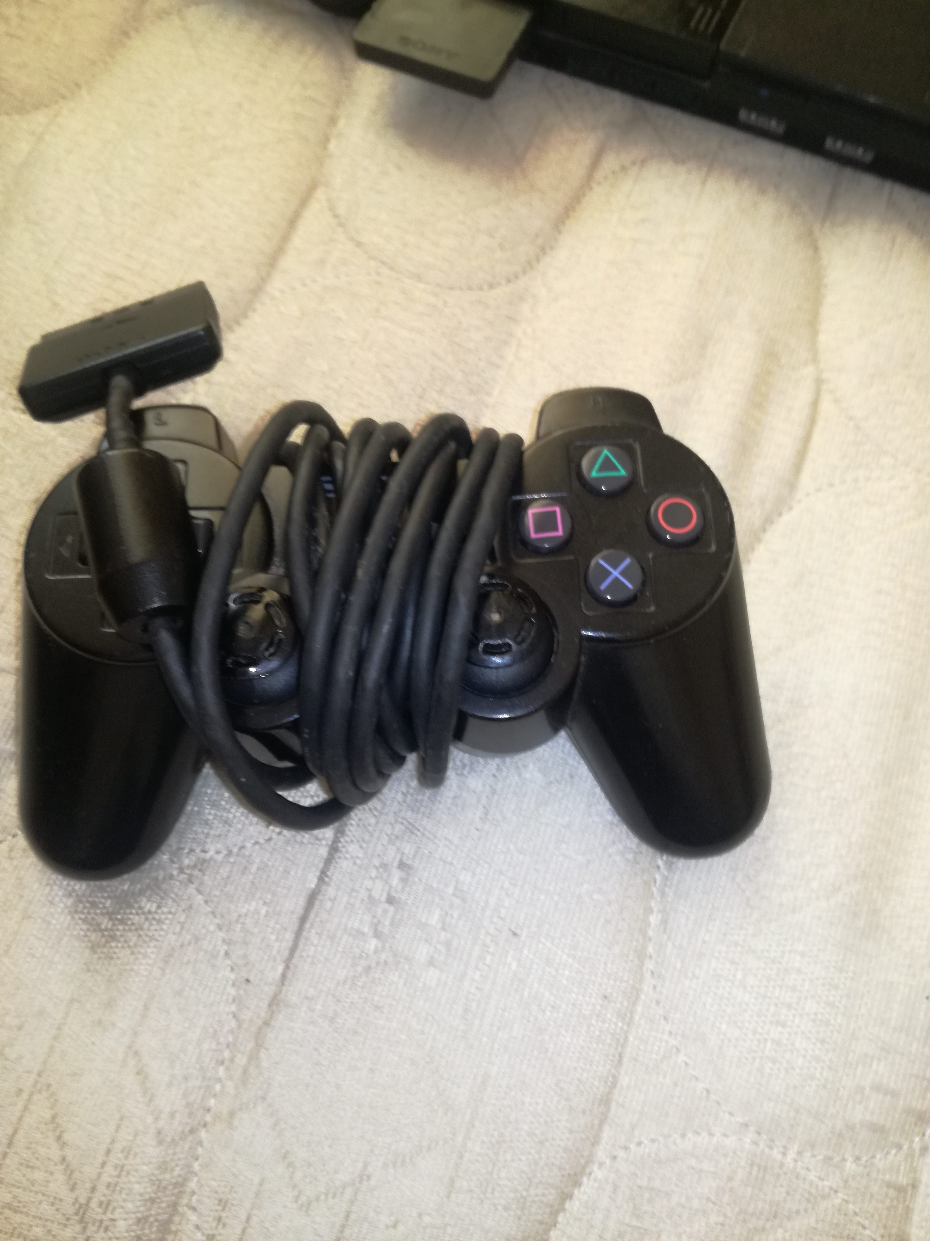 بلاستيشن 2 (ps2) بحالة ممتازة للبيع
لا تنسَ أنك شاهدت هذا الإعلان في عنكبوت
بسم الله الرحمان...