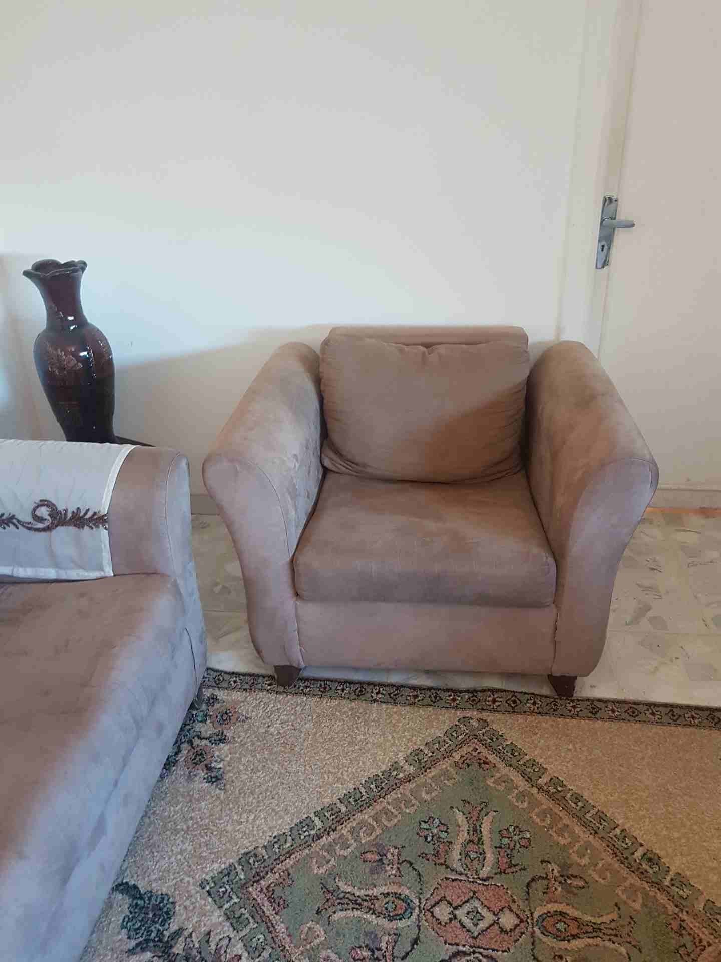 كنب مميز للبيع
لا تنسَ أنك شاهدت هذا الإعلان في عنكبوت
للبيغ بسعر مغري
فقط 130...