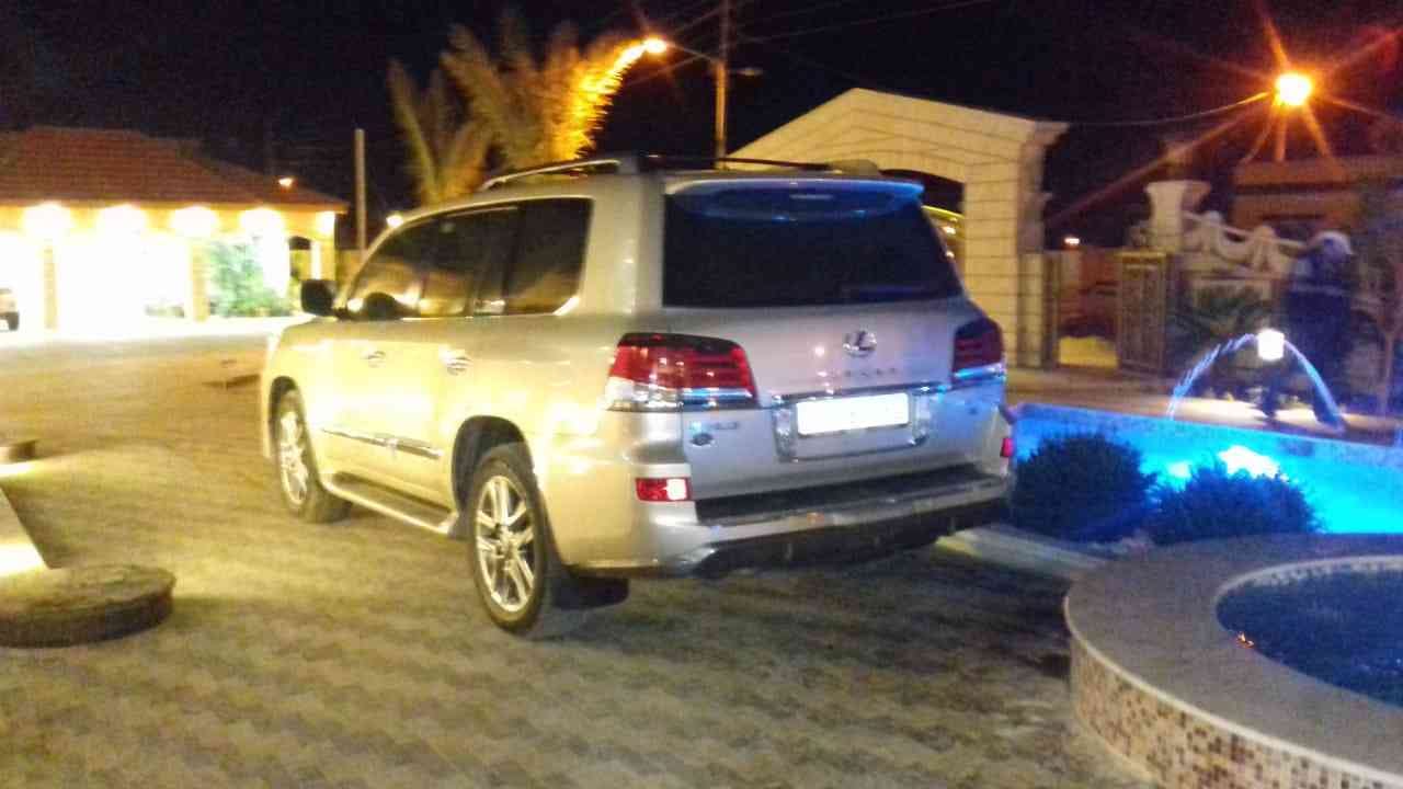 جيب لكزس LX570 2013
لا تنسَ أنك شاهدت هذا الإعلان في عنكبوت
جيب لكزس lx 570 موديل 2013 لون شم...