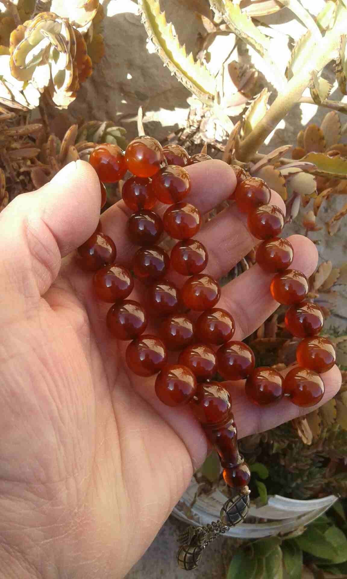 مسبحة..فاتوران بشرشوبة فضة
لا تنسَ أنك شاهدت هذا الإعلان في عنكبوت
وزنها 72 غرام .لطفا للجادين تل...