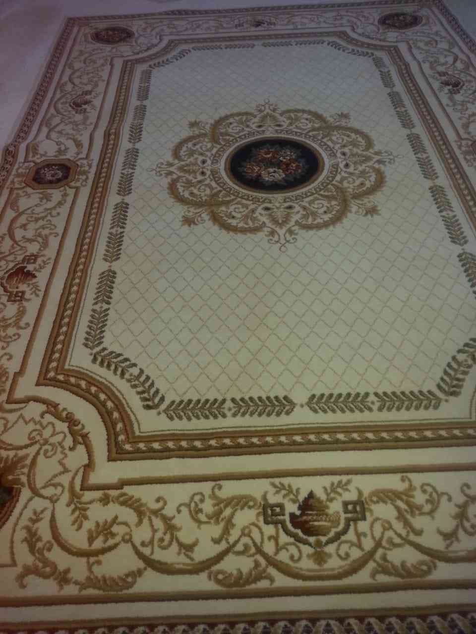 لون بيج
لا تنسَ أنك شاهدت هذا الإعلان في عنكبوت
سجادة لون بيج بحالة ممتازة جدا استعمال بسيييي...
