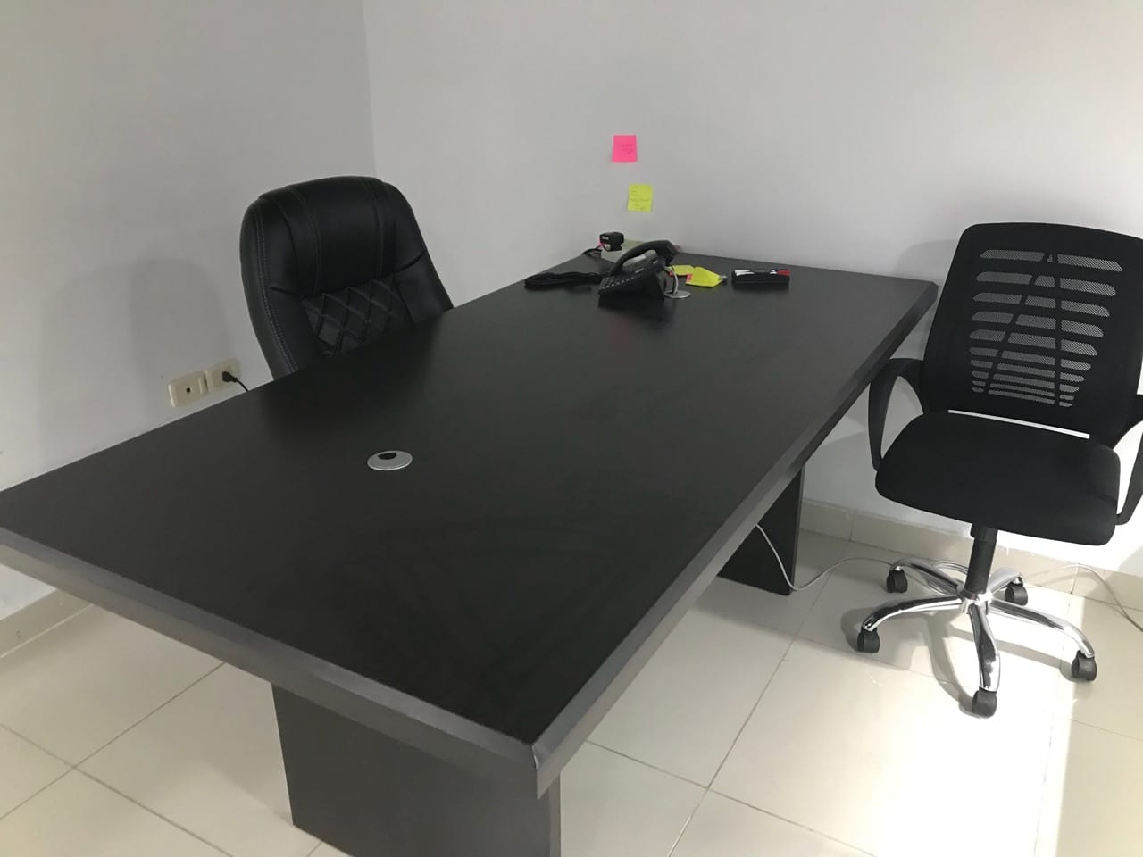 طاولات مكاتب
لا تنسَ أنك شاهدت هذا الإعلان في عنكبوت
طاولتين مكاتب استعمال شهرين فقط بسعر مغر...