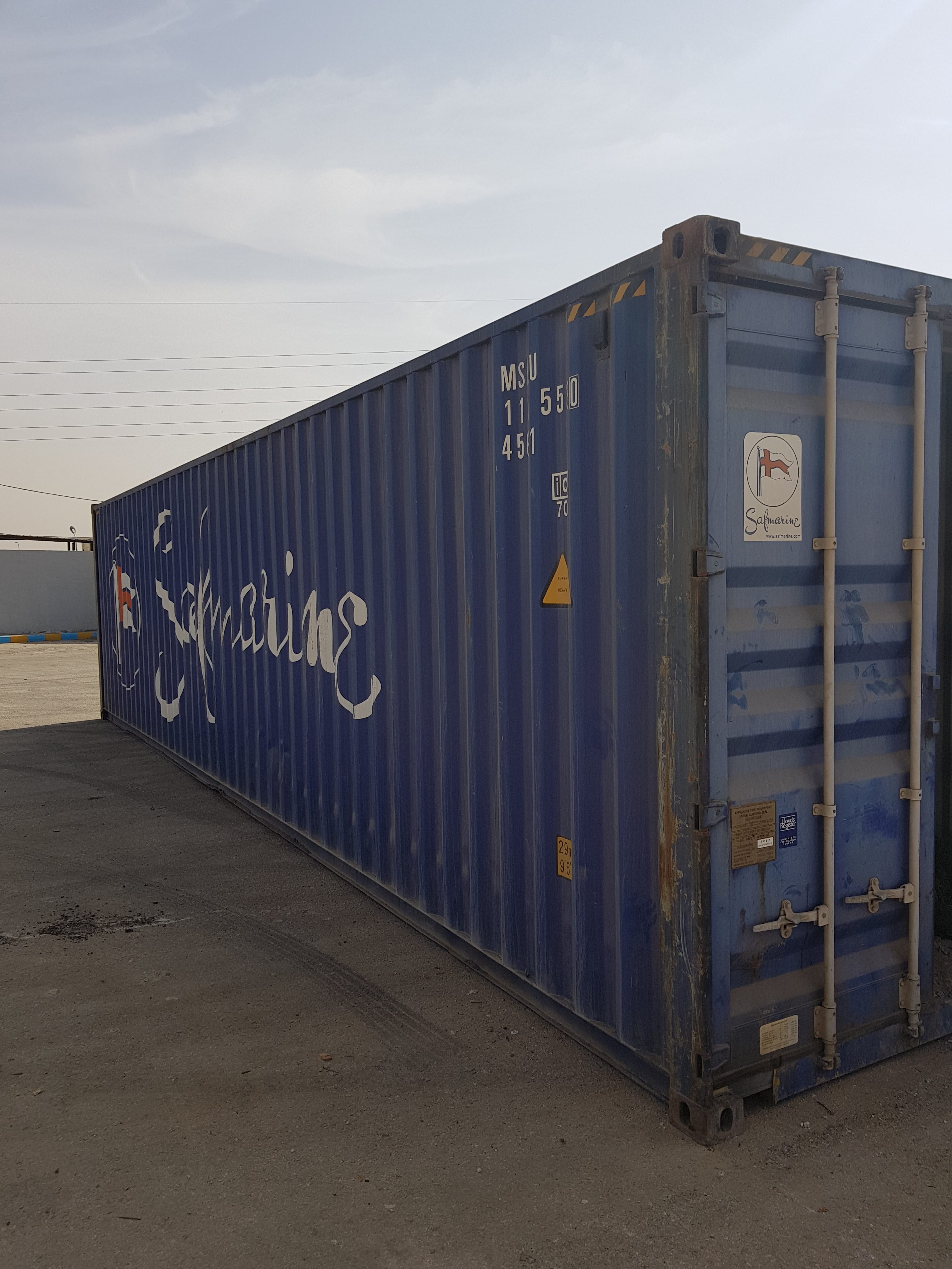 حاويات مستعمله للبيع ( كونتينر )
لا تنسَ أنك شاهدت هذا الإعلان في عنكبوت
حاويات 20 قدم و 40 ق...