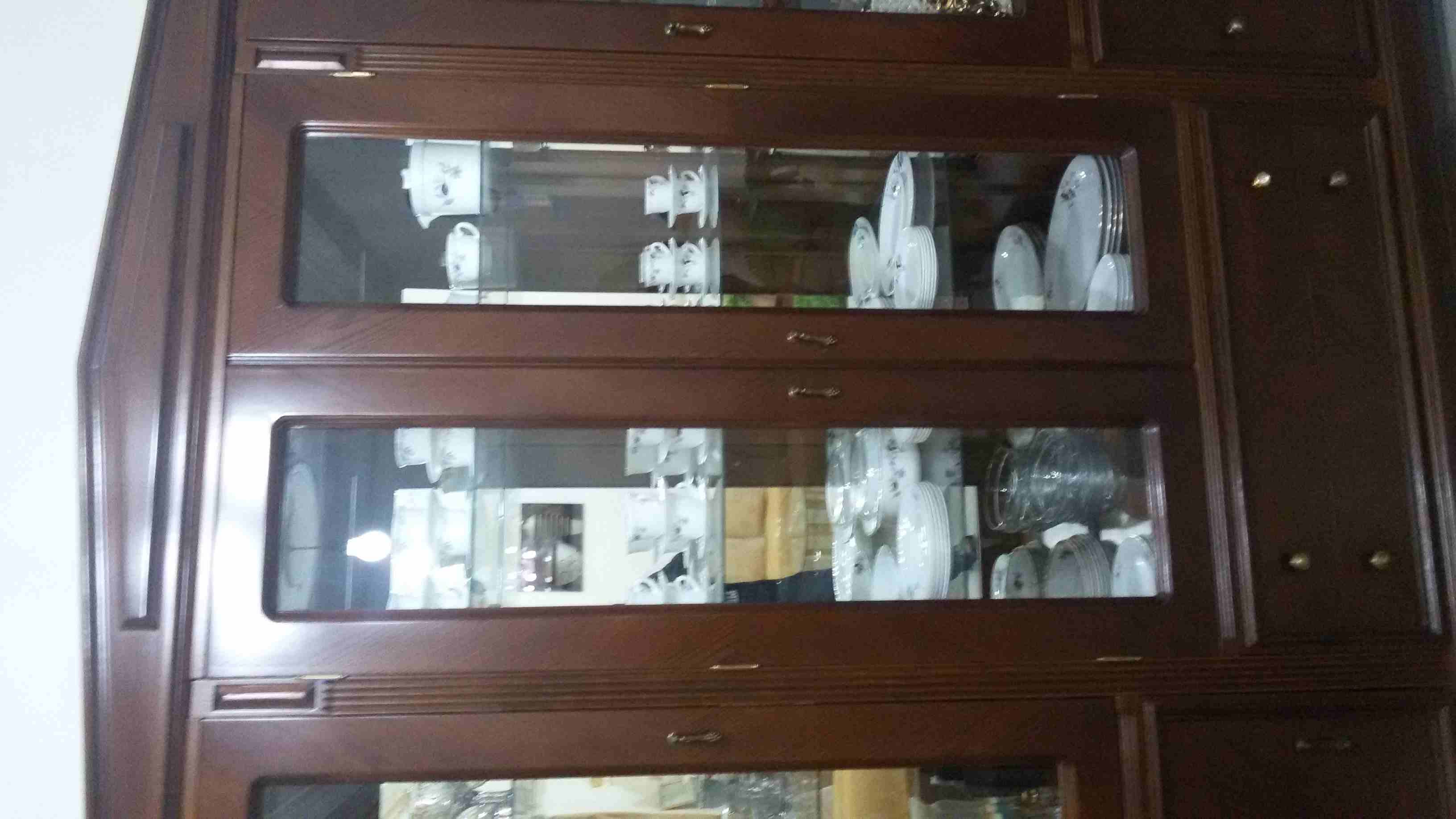 طاولة سفرة مع بوفيه للبيع بحالة وكالة بسعر ممتاز
لا تنسَ أنك شاهدت هذا الإعلان في عنكبوت
طاولة سف...