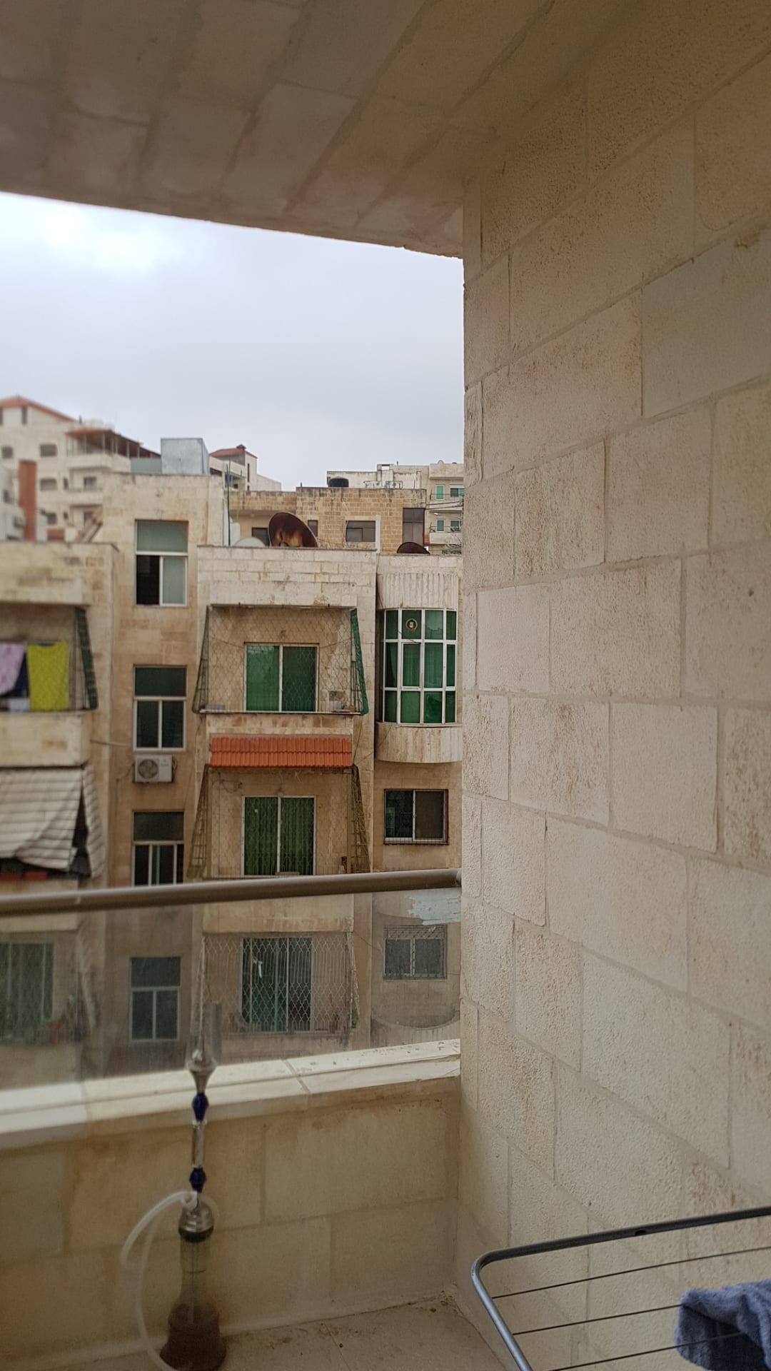 شقه للايجار في ربوة عبدون خلف الشرطه النسائيه شارع قويدر خريسات
لا تنسَ أنك شاهدت هذا الإعلان في عنكبوت...
