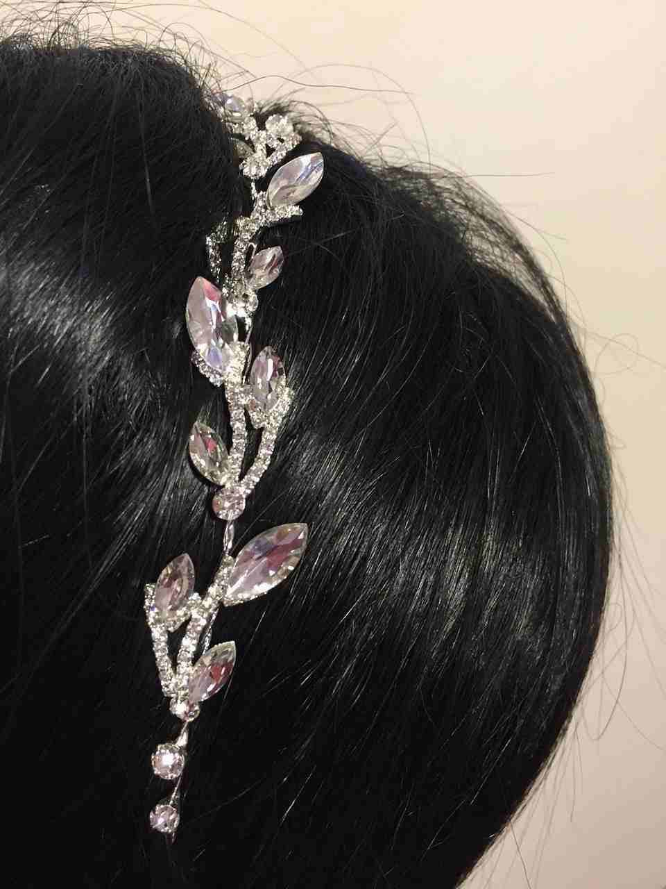 Beautiful Headpieces اكسسوارات للشعر
لا تنسَ أنك شاهدت هذا الإعلان في عنكبوت
Perfect for occasion...