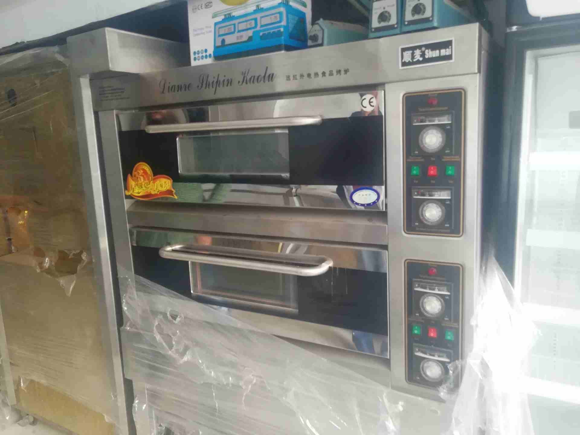 فرن كهربائي
لا تنسَ أنك شاهدت هذا الإعلان في عنكبوت
فرن كهربائي 3 طبقات
الطبقه الاولى فرن تحديد ح...