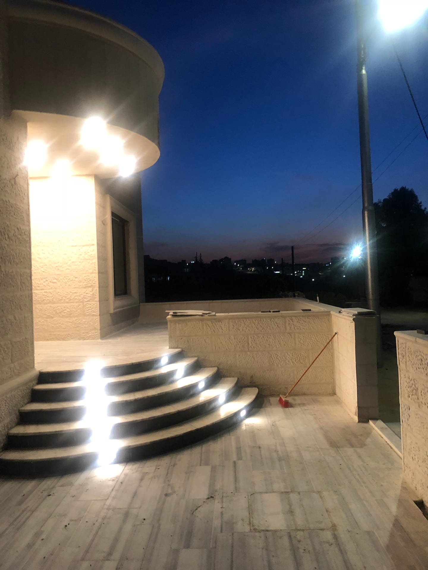 عماره نظام فيلا بمواصفات عاليه/ماركا الجنوبية/ الربوه
لا تنسَ أنك شاهدت هذا الإعلان في عنكبوت...
