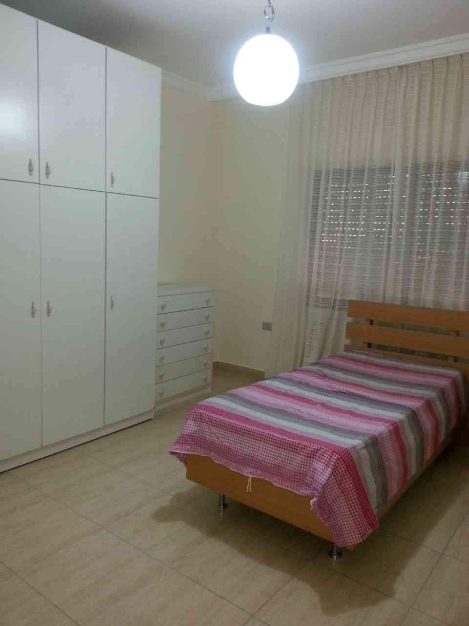 شقه فارغه أو مفروشه في خلدا طابق اول مكيفه
لا تنسَ أنك شاهدت هذا الإعلان في عنكبوت
سوبر ديلوك...