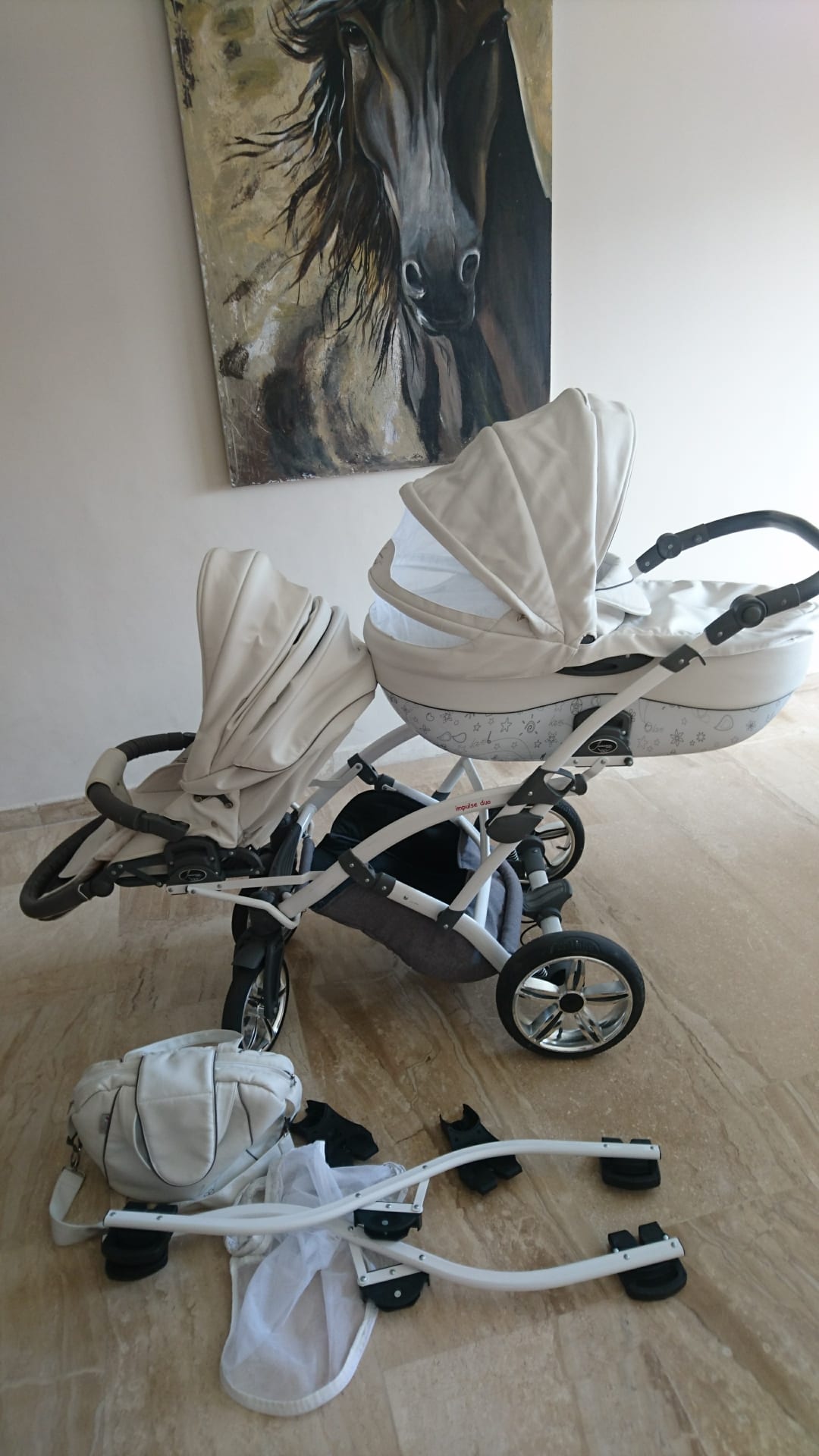 junama Stroller 2015 made in Poland excellent condition
لا تنسَ أنك شاهدت هذا الإعلان في عنكبوت...