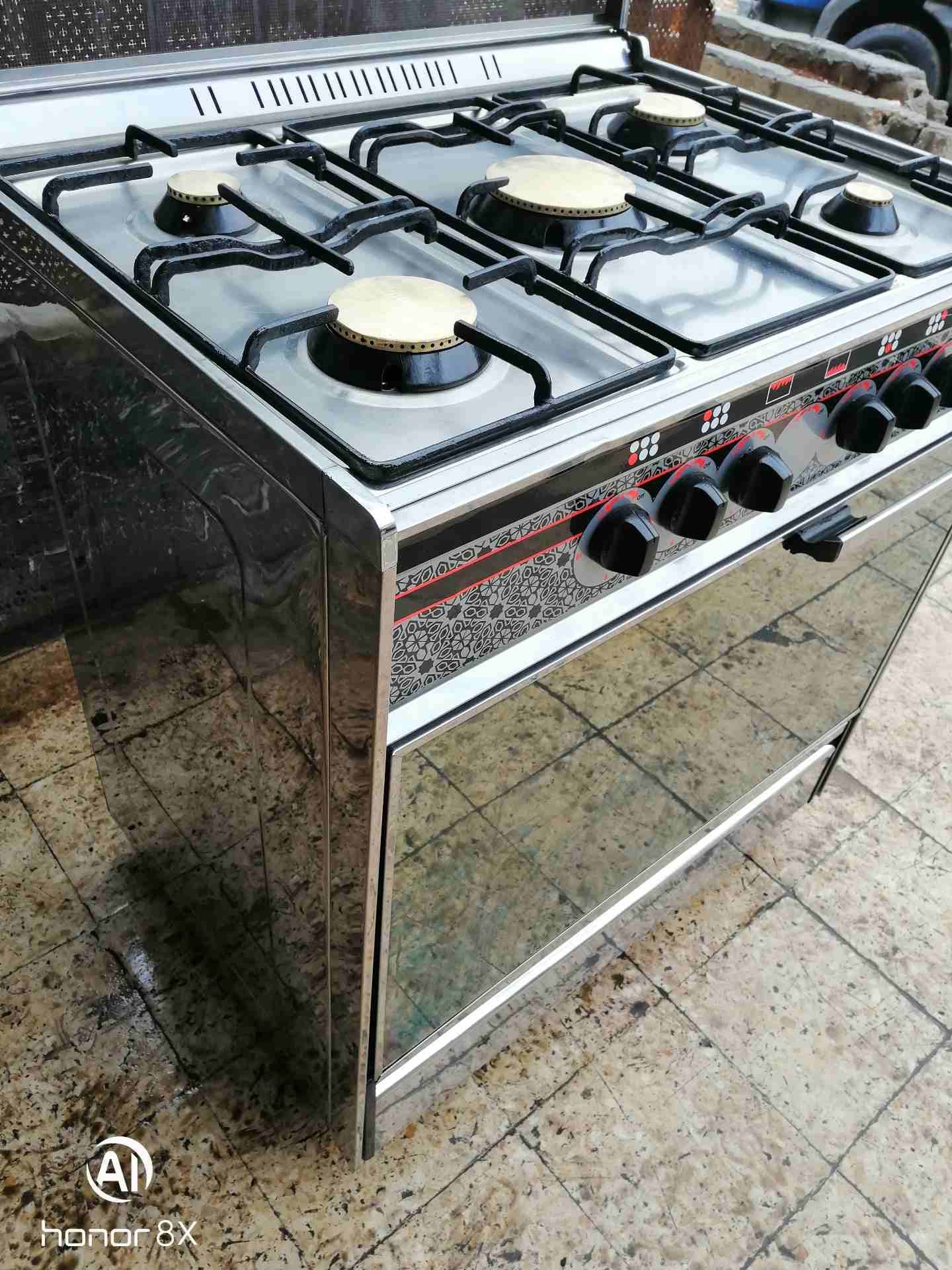 ينوفيرسال
لا تنسَ أنك شاهدت هذا الإعلان في عنكبوت
ينوفيرسال 80سم
بحاله الوكاله...