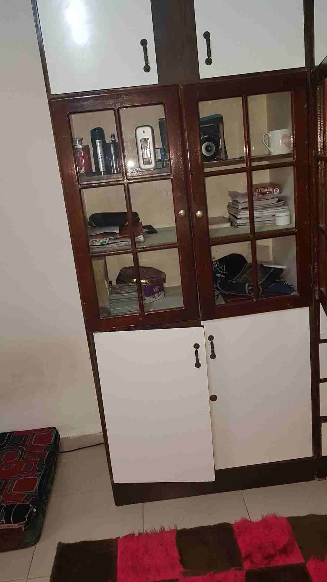 عفش بيت للبيع بداعي سفر
لا تنسَ أنك شاهدت هذا الإعلان في عنكبوت
-1 خزانتين نخب خشي سويدي مافيهم ك...