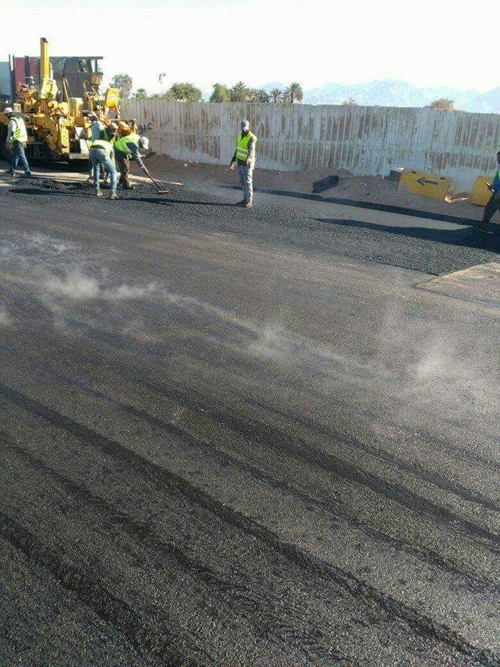 تزفيت ساحات وطرق ومزارع ومدارس وعزل اسطح في جميع انحاء المملكة
لا تنسَ أنك شاهدت هذا الإعلان في عنكبوت...