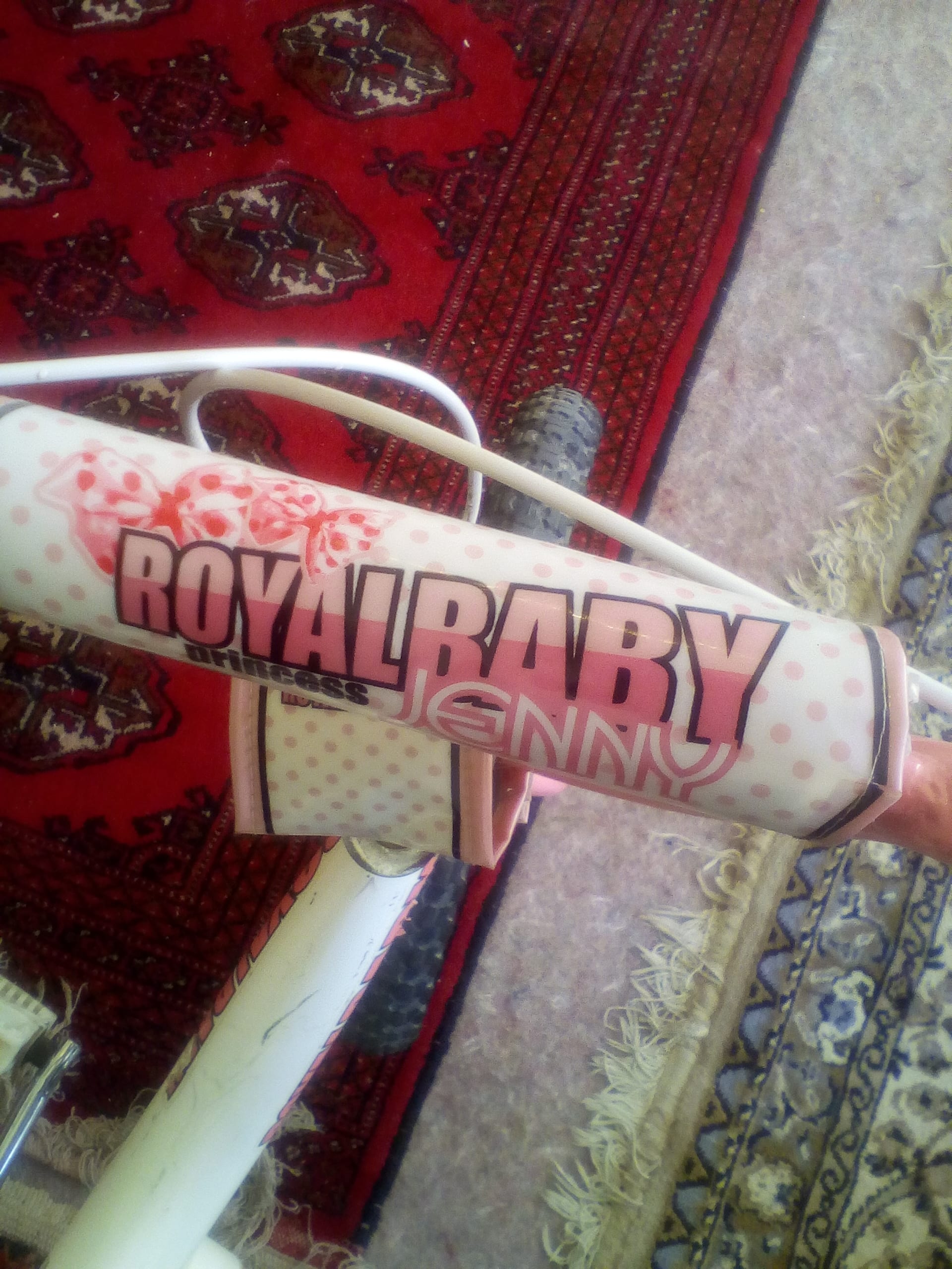 Royal Baby Jenny بسكليت
لا تنسَ أنك شاهدت هذا الإعلان في عنكبوت
بسكليت Royal Baby Jenny
للاست...