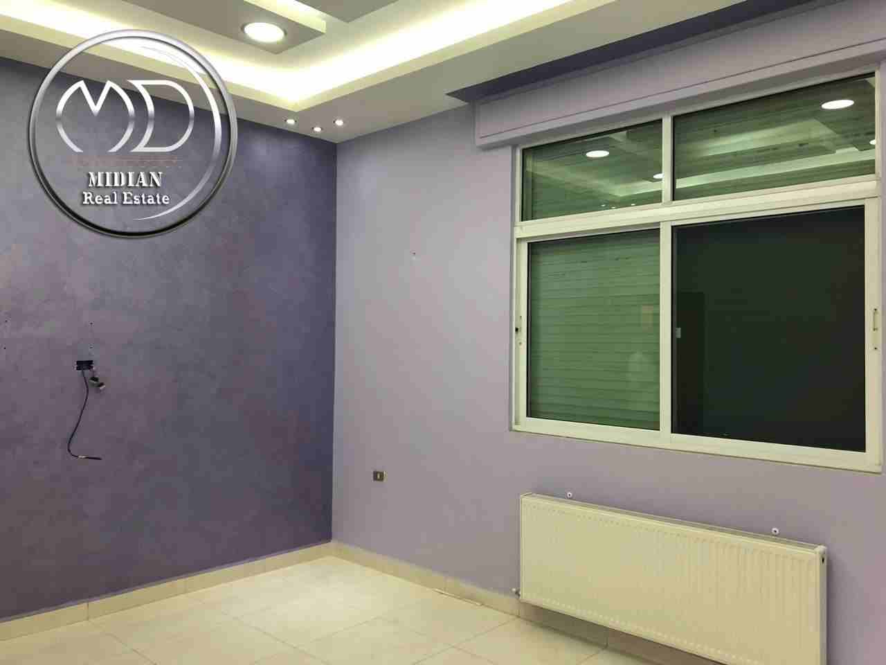 فيلا مستقلة للبيع او للايجار في الجندويل مساحه 880م تشطيبات سوبر فاخره وحدائق واسعة
لا تنسَ أنك شاهدت هذا الإعلان في عنكبوت...