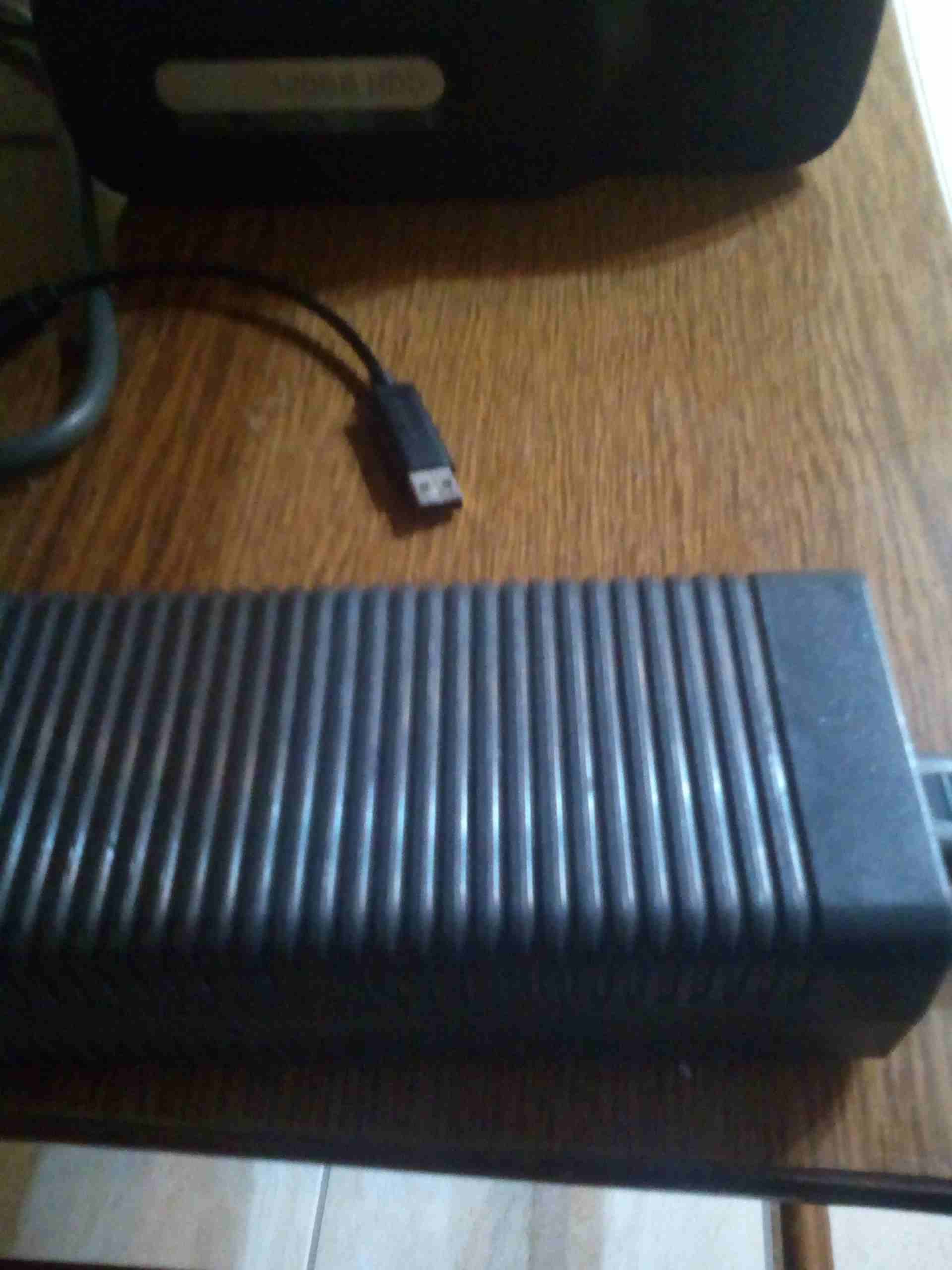 xbox 360 elite used
لا تنسَ أنك شاهدت هذا الإعلان في عنكبوت
الجهاز تب نضافة اميريكي معاه ايدتين ا...