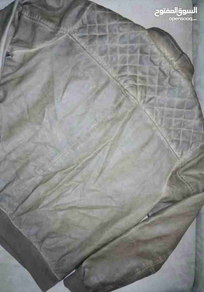 Pull & Bear Springfield converse jackets jackets jackets
لا تنسَ أنك شاهدت هذا الإعلان في عنكبوت...