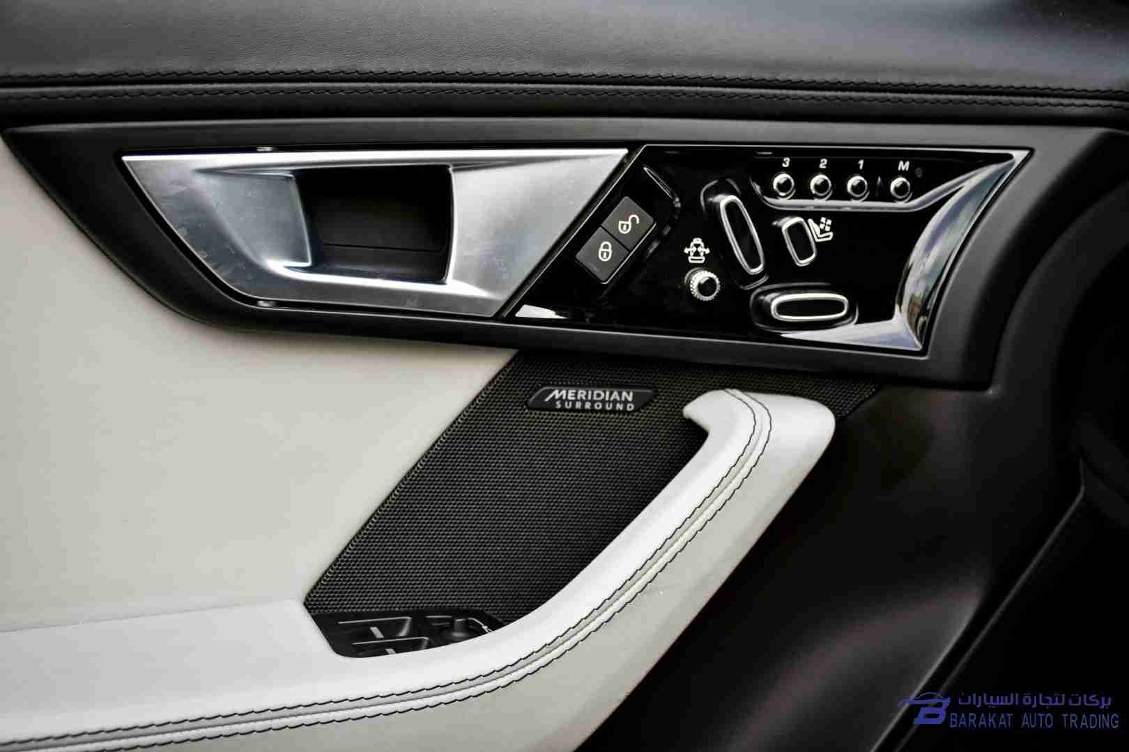 2017 Jaguar F-Type
لا تنسَ أنك شاهدت هذا الإعلان في عنكبوت
2017 Jaguar F-Type
سعة المحرك: 50...
