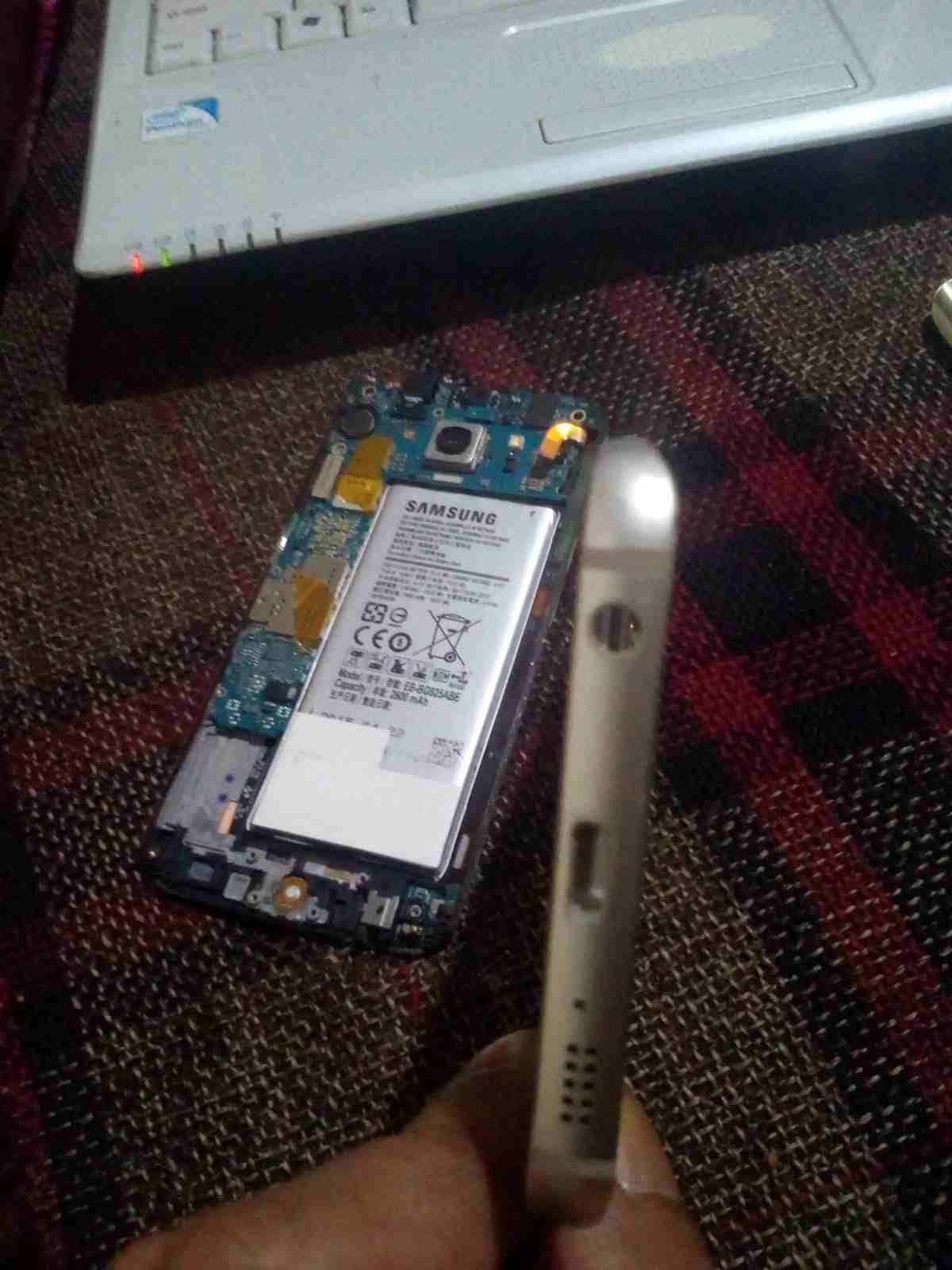 قطع s6 edg
لا تنسَ أنك شاهدت هذا الإعلان في عنكبوت
اللي بالصورة بدون يورد او شاشة -ادفع بحق الله...