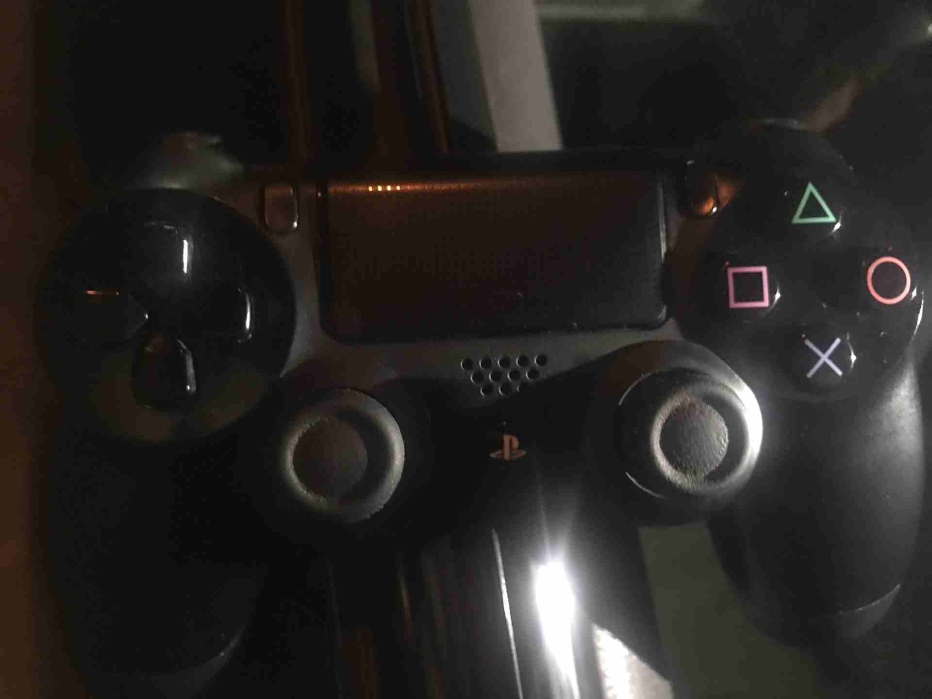 ايد ps4
لا تنسَ أنك شاهدت هذا الإعلان في عنكبوت
اصلية مستعملة استعمال خفيف
سبب البيع : اجيب لون...