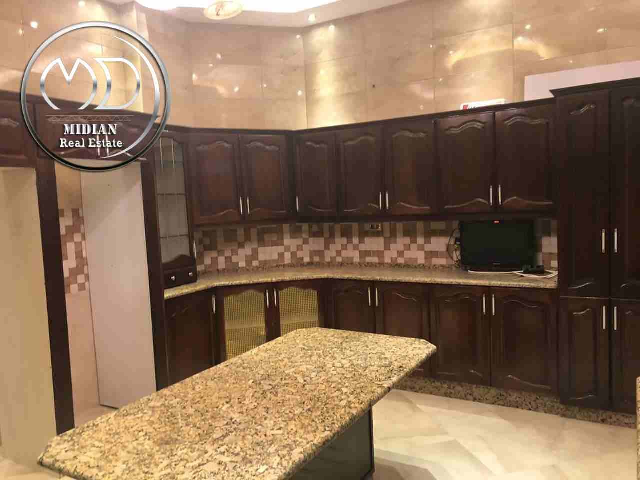 فيلا مستقلة للبيع او للايجار في الجندويل مساحه 880م تشطيبات سوبر فاخره وحدائق واسعة
لا تنسَ أنك شاهدت هذا الإعلان في عنكبوت...