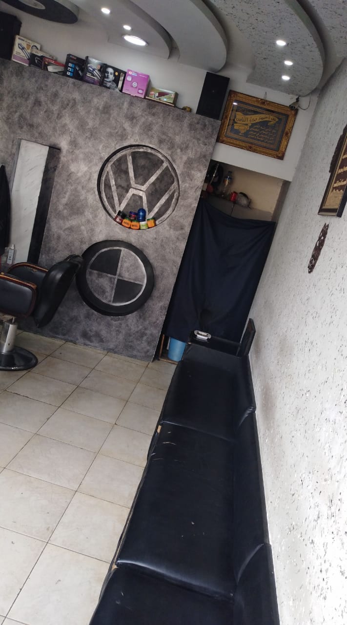 صالون رجالي بحالة جيده شغال ممتاز واله اسمه بجبل المناره
لا تنسَ أنك شاهدت هذا الإعلان في عنكبوت...