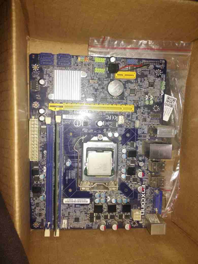 مذربورد جيل ثالث بتتحمل لحد i7-3770k
لا تنسَ أنك شاهدت هذا الإعلان في عنكبوت
للبيع مذربورد foxcon...