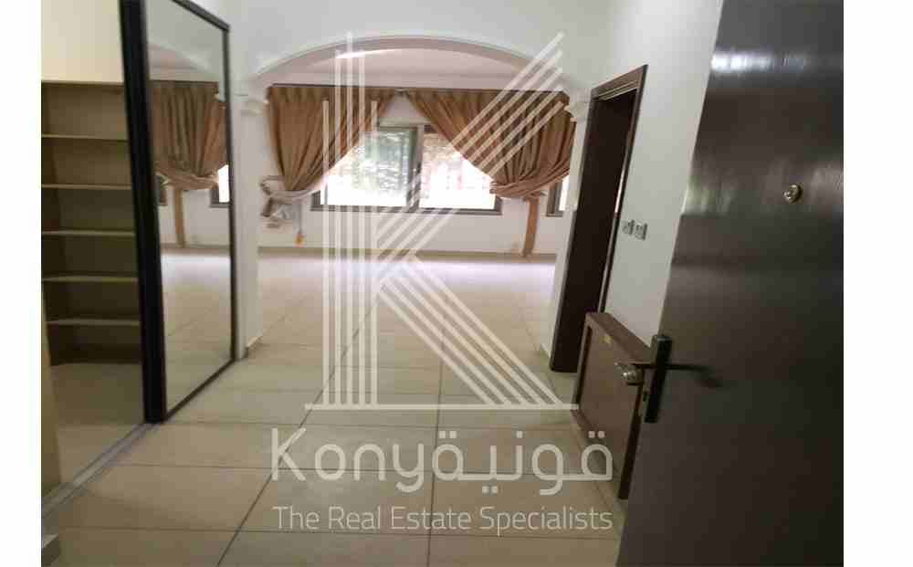 شقة للبيع في دير غبار
لا تنسَ أنك شاهدت هذا الإعلان في عنكبوت
شقة ارضية مميزة في حالة ممتازة في ا...