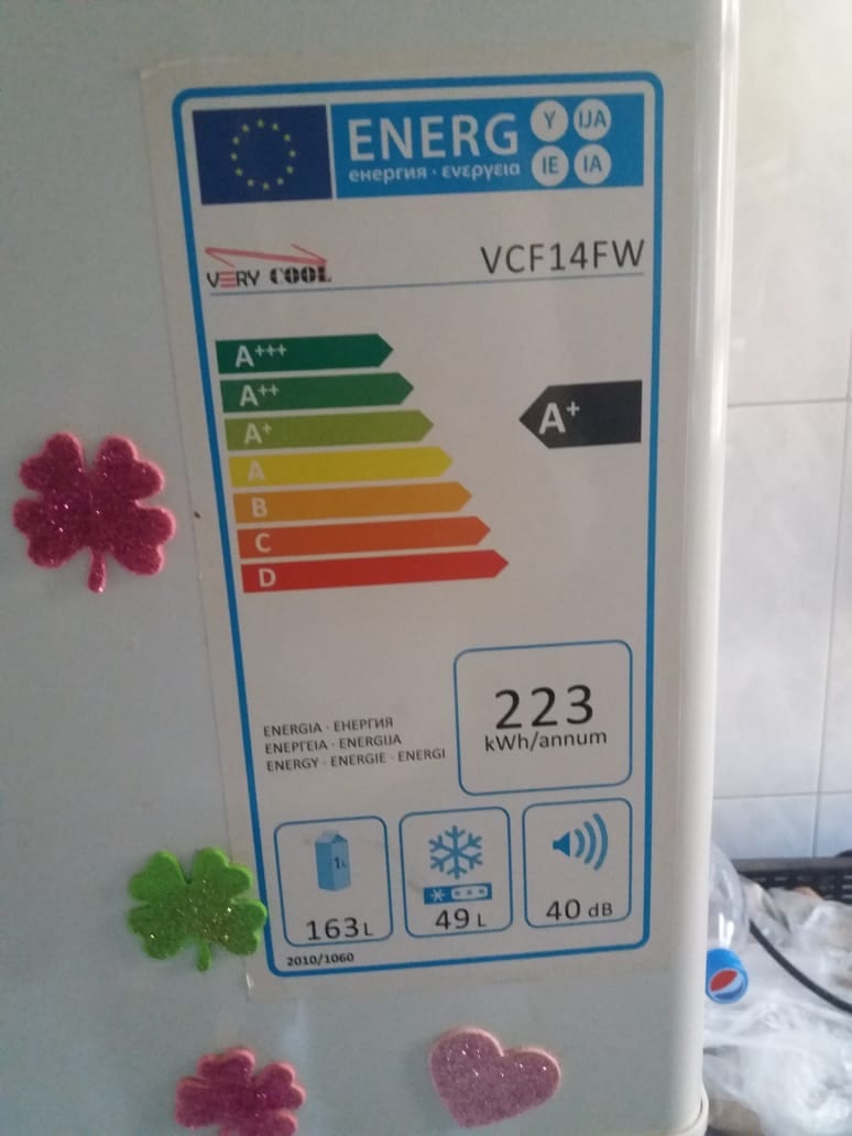 ثلاجة verykool للبيع
لا تنسَ أنك شاهدت هذا الإعلان في عنكبوت
ثلاجة صغيرة للبيع بحالة الوكالة...