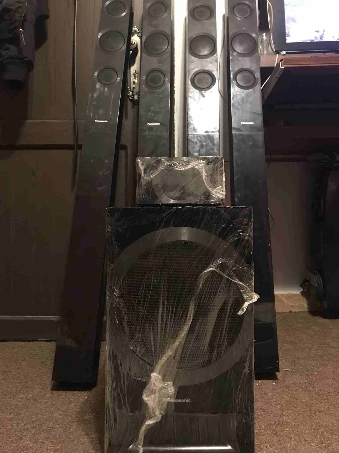 مسرح منزلي للبيع بحاله جيده جدا home theater Panasonic
لا تنسَ أنك شاهدت هذا الإعلان في عنكبوت
Ho...