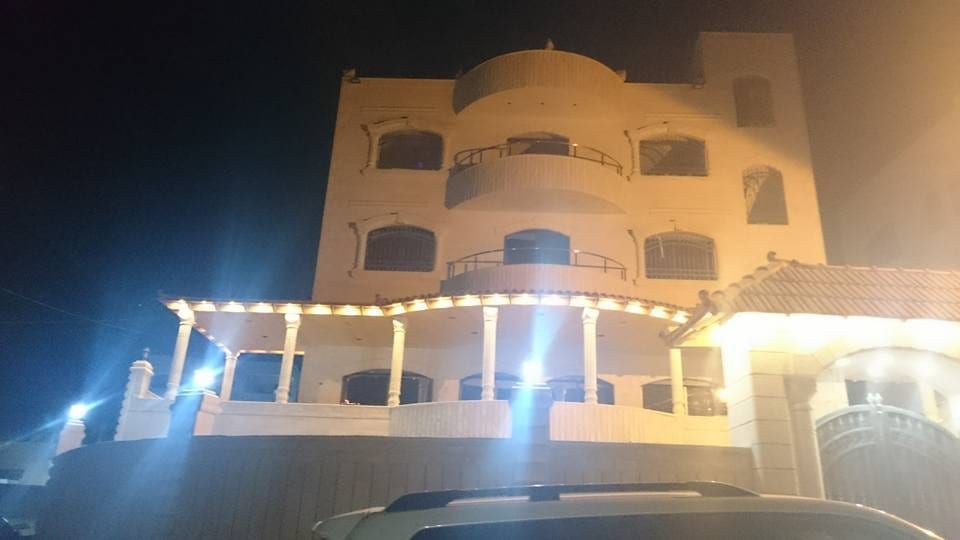 تركيب كافة انواع القرميد و ديكور نقدا واقساط
لا تنسَ أنك شاهدت هذا الإعلان في عنكبوت
تركيب كا...