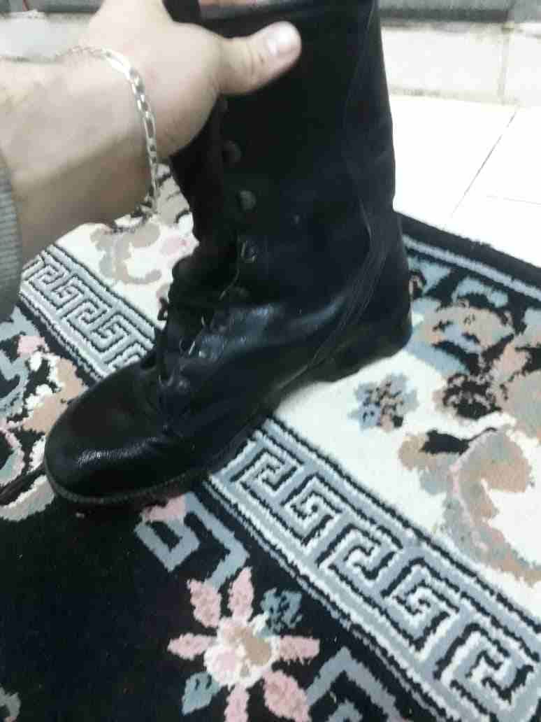 بسطار جديد مش ملبوس
لا تنسَ أنك شاهدت هذا الإعلان في عنكبوت
اربد...
