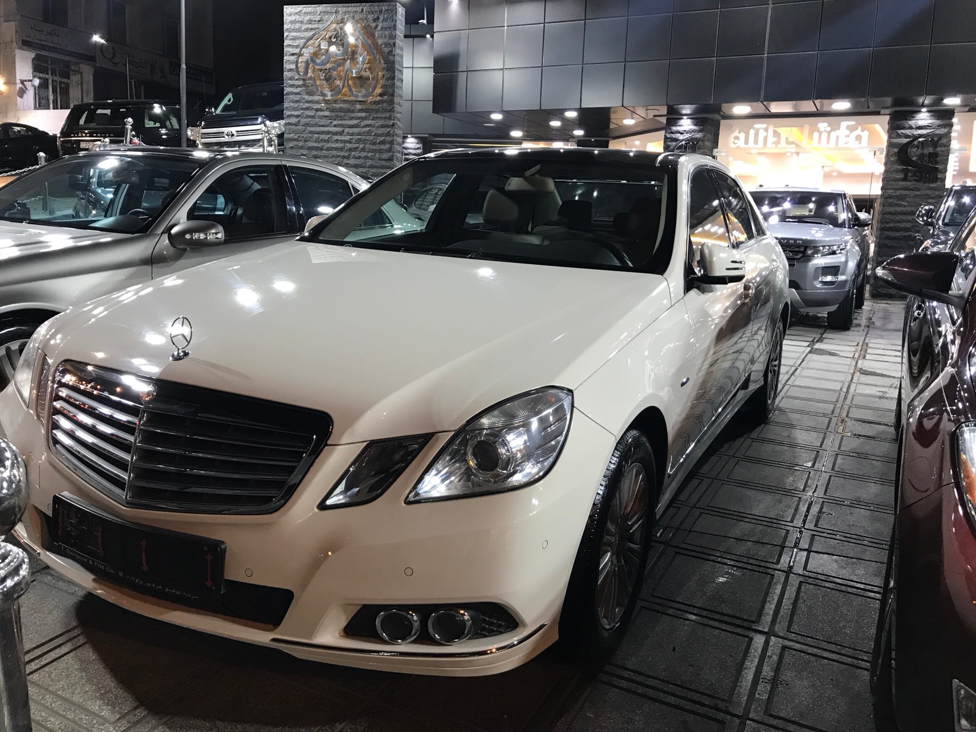 مرسيدس e200 2011
لا تنسَ أنك شاهدت هذا الإعلان في عنكبوت
مرسيدس E200 موديل 2011
فحص كامل
كا...