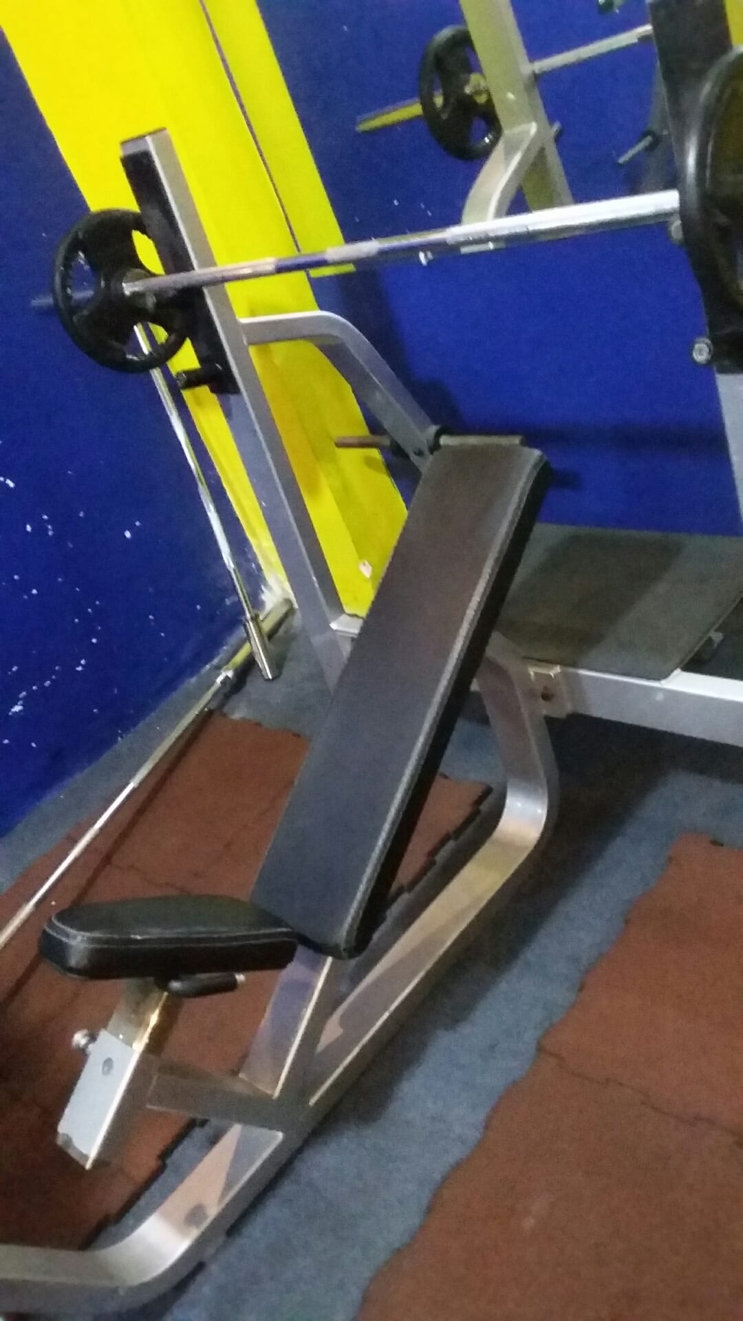 اجهزة كمال اجسام لايف فتنس امريكية الصنع
لا تنسَ أنك شاهدت هذا الإعلان في عنكبوت
اجهزة متكامة...