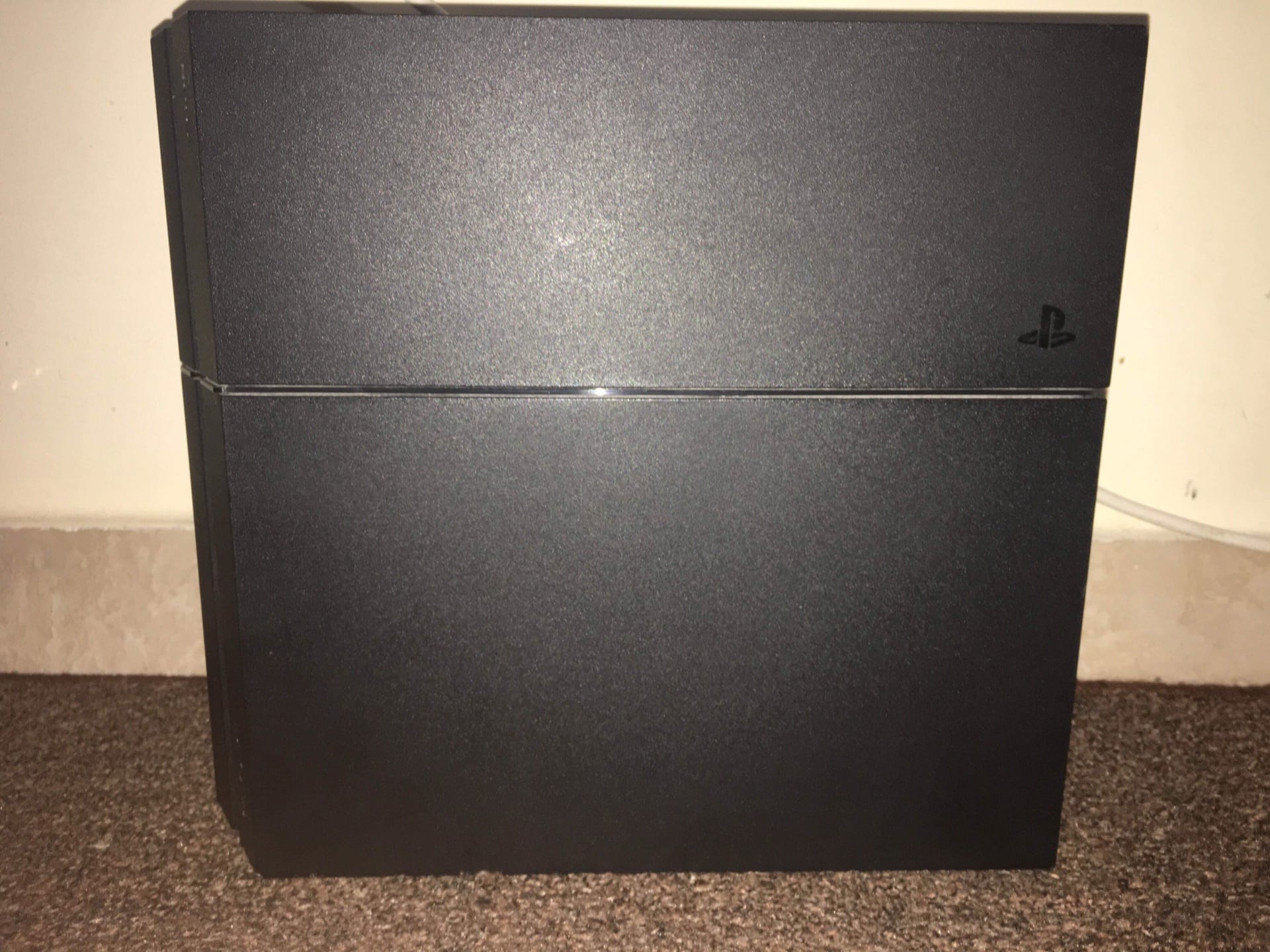 ps4 for sale
لا تنسَ أنك شاهدت هذا الإعلان في عنكبوت
مع ايد وكرتونة ووصلاتها فقط
غير قابل للت...