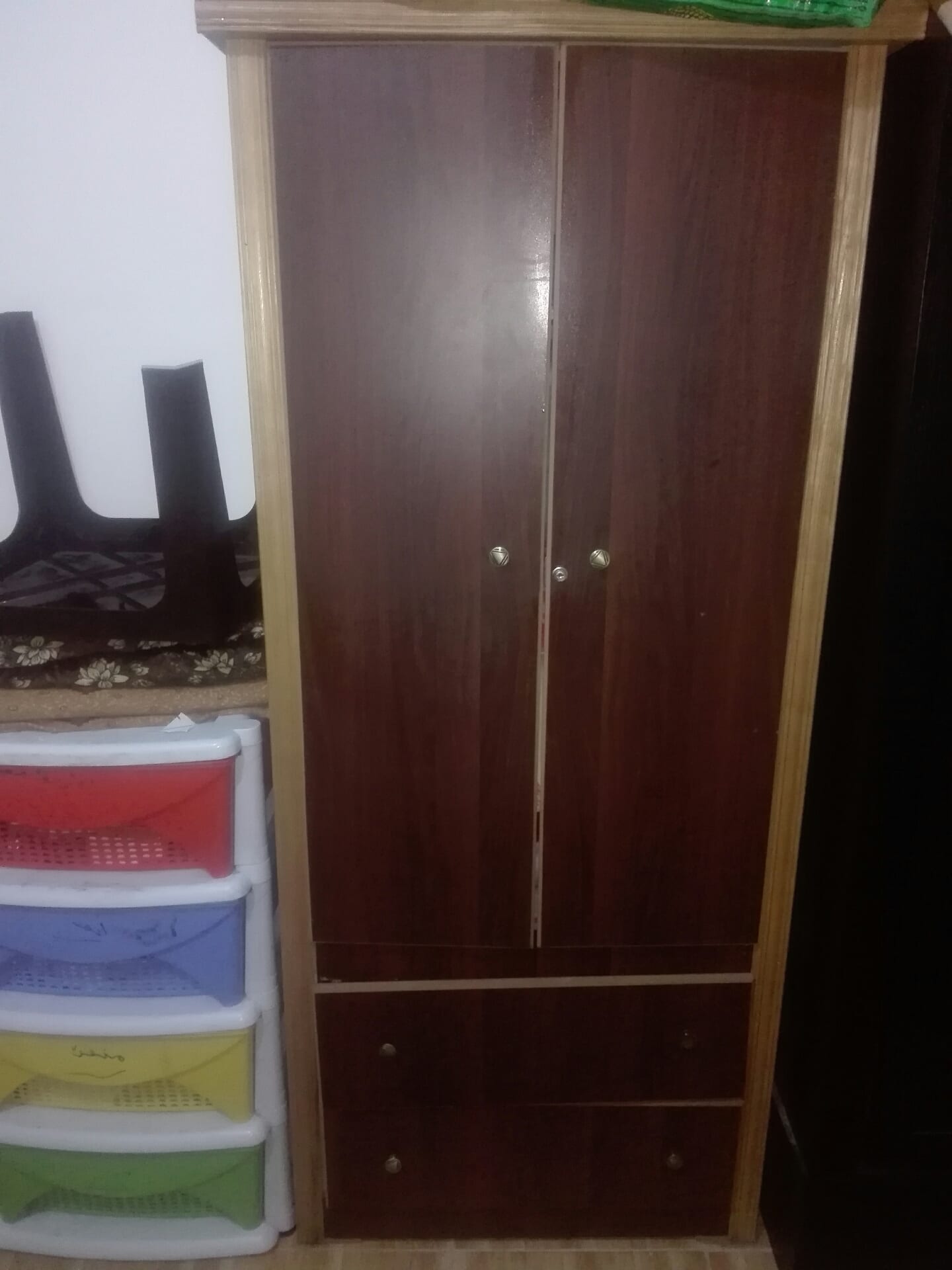 عين الباشه
لا تنسَ أنك شاهدت هذا الإعلان في عنكبوت
للبيع خزانه بابين شبابيه...