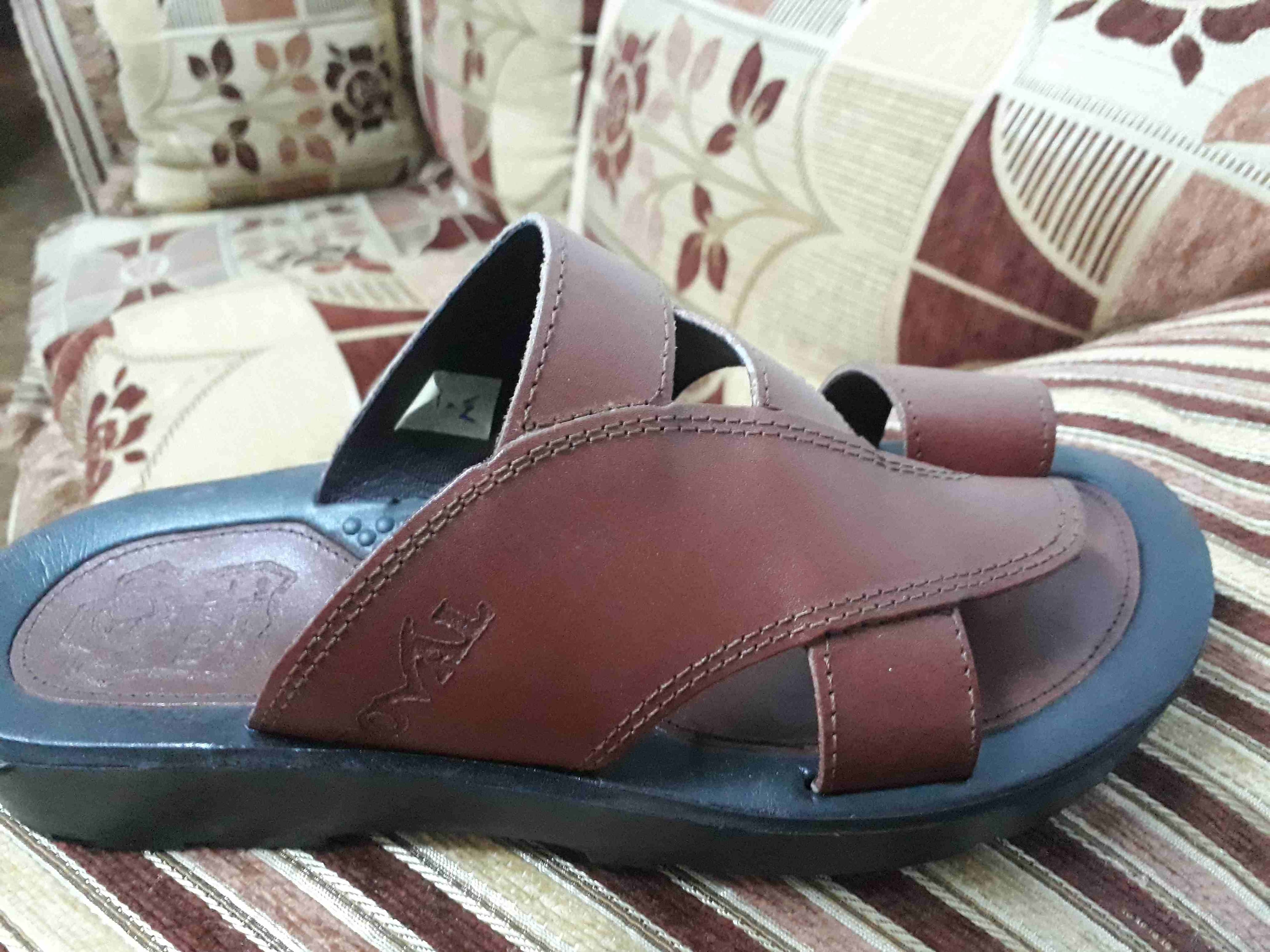 بوابيج رجالي جلد نشر
لا تنسَ أنك شاهدت هذا الإعلان في عنكبوت
بوابيج جلد نشر طبيعي صناعة الخليل...
