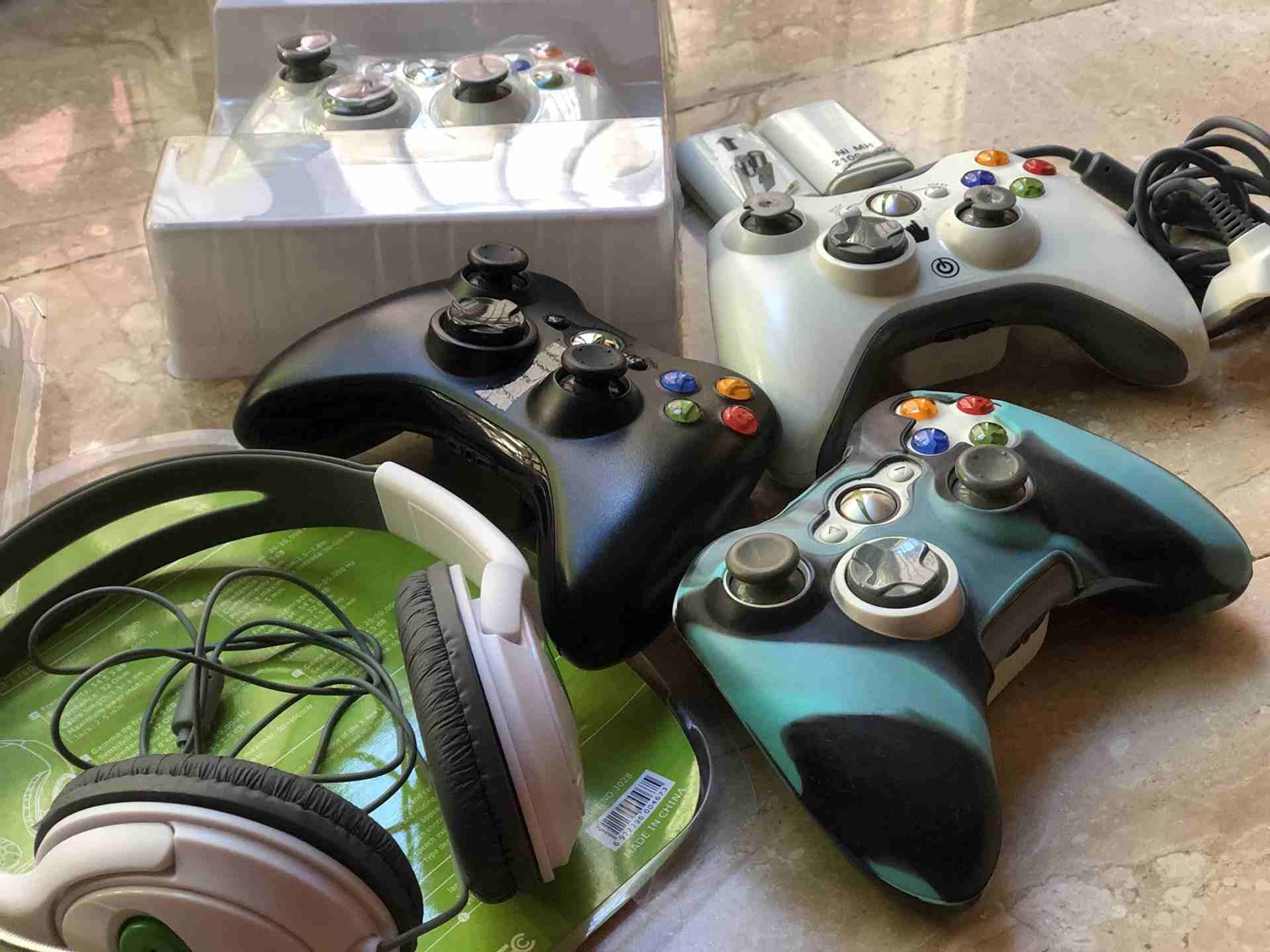 اكس بوكس360xbox جيجا256 gb بحاله ممتازة مع 4 أيدي و معدله اجدد تعديل و 255 سديcd
لا تنسَ أنك شاهدت هذا الإعلان في عنكبوت...