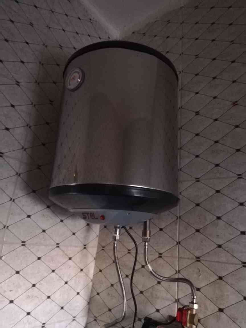 جيزر جديد استعمال شهر للبيع
لا تنسَ أنك شاهدت هذا الإعلان في عنكبوت
سبب البيع تركيب جيزر أكبر...