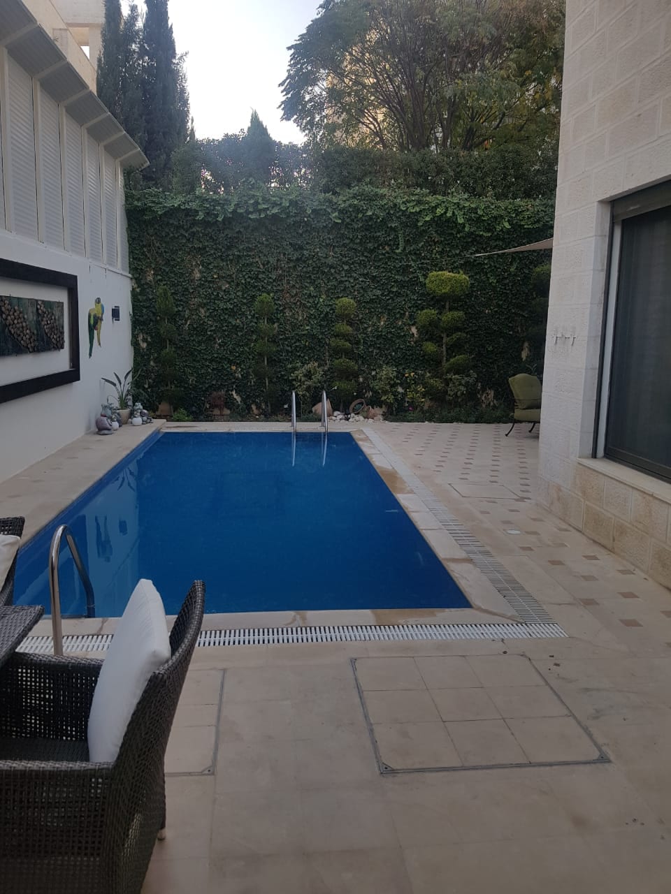 فيلااااا في عبدون 800 م للبيع المستعجل بدااااعي السفر
لا تنسَ أنك شاهدت هذا الإعلان في عنكبوت...
